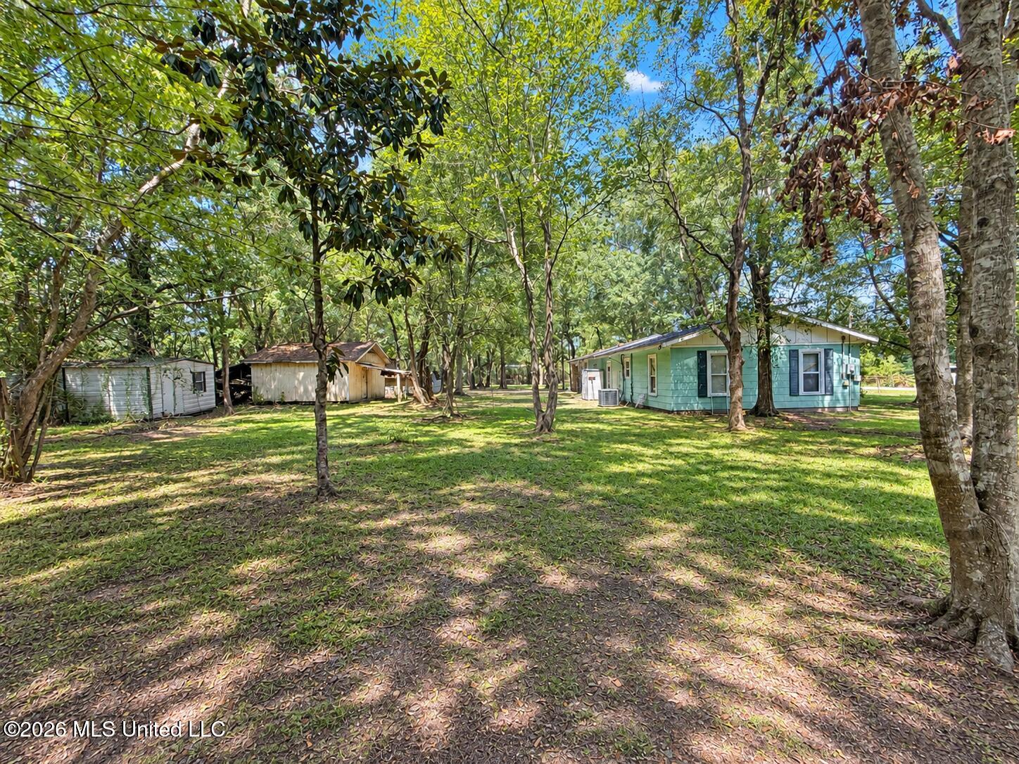 6717 Elder Ferry Road Property Photo 2