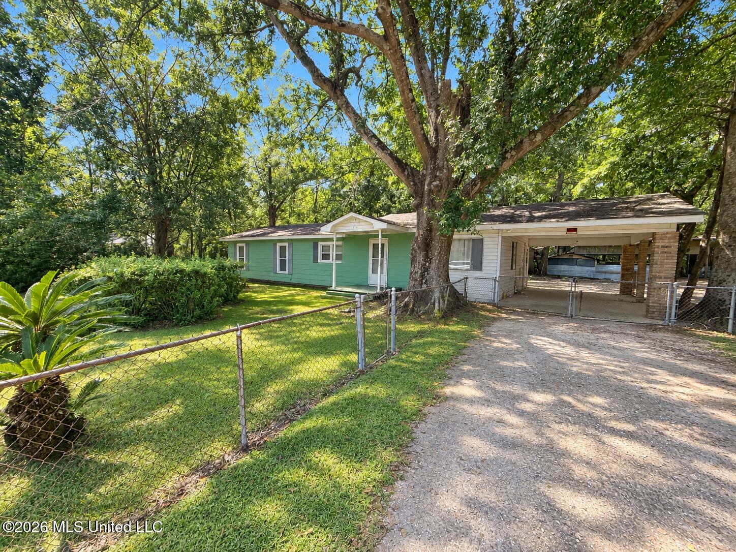 6717 Elder Ferry Road Property Photo 14