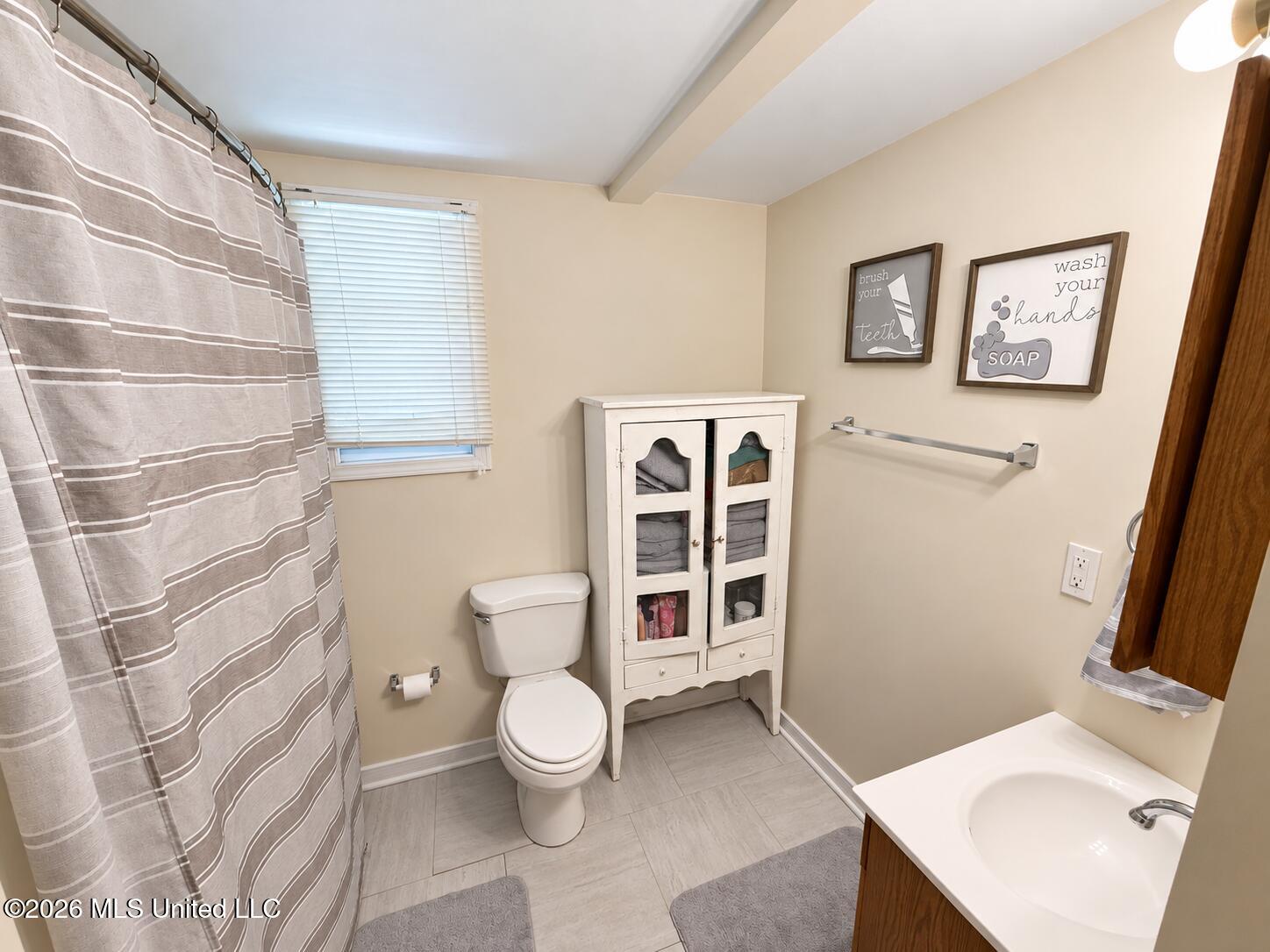 6717 Elder Ferry Road Property Photo 15