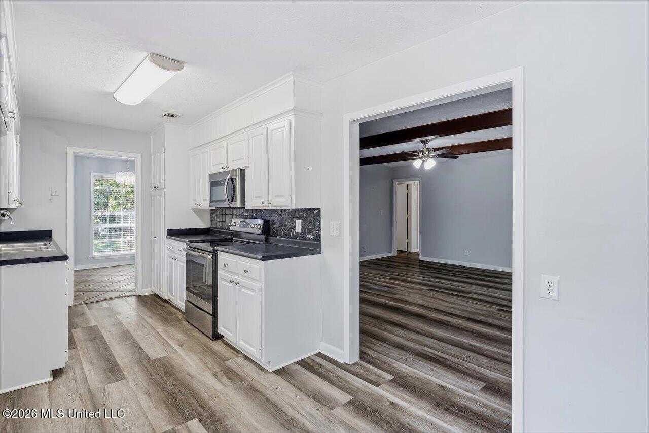 55 Pebble Hill Drive Property Photo 14