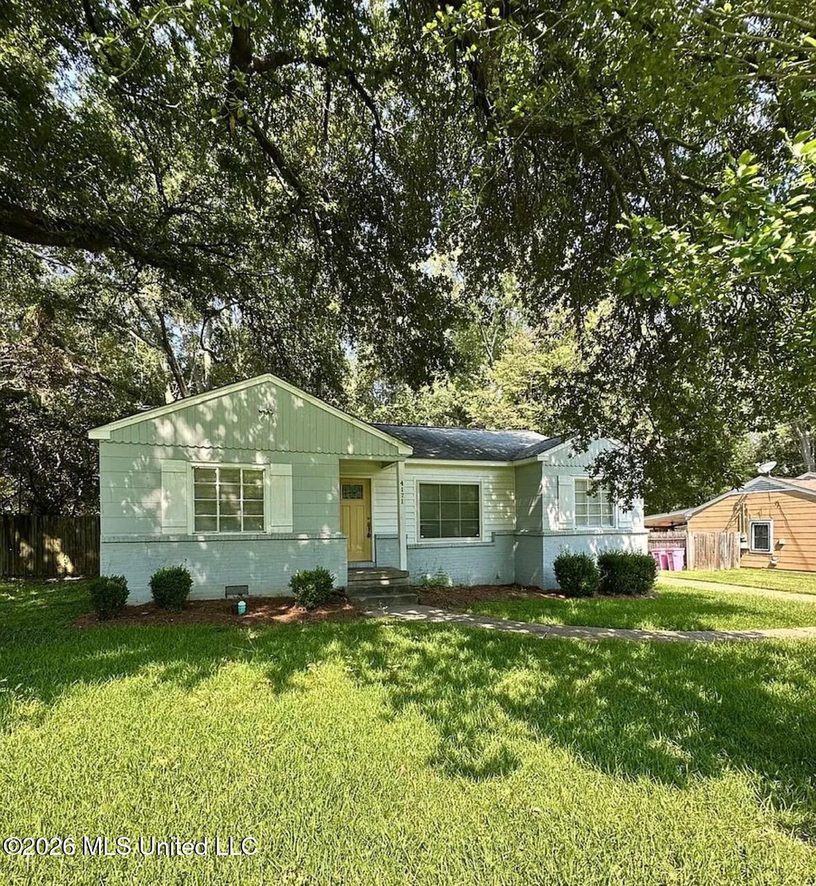 4171 Plaza Street Property Photo 1