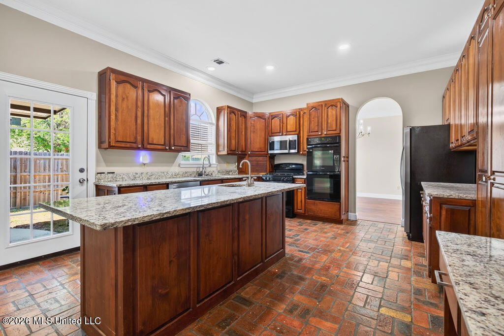 2013 Rue Ulysse Property Photo 4