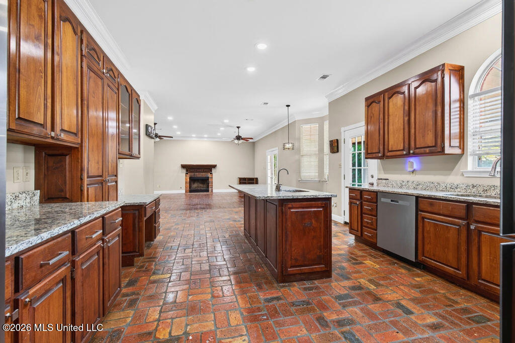 2013 Rue Ulysse Property Photo 25