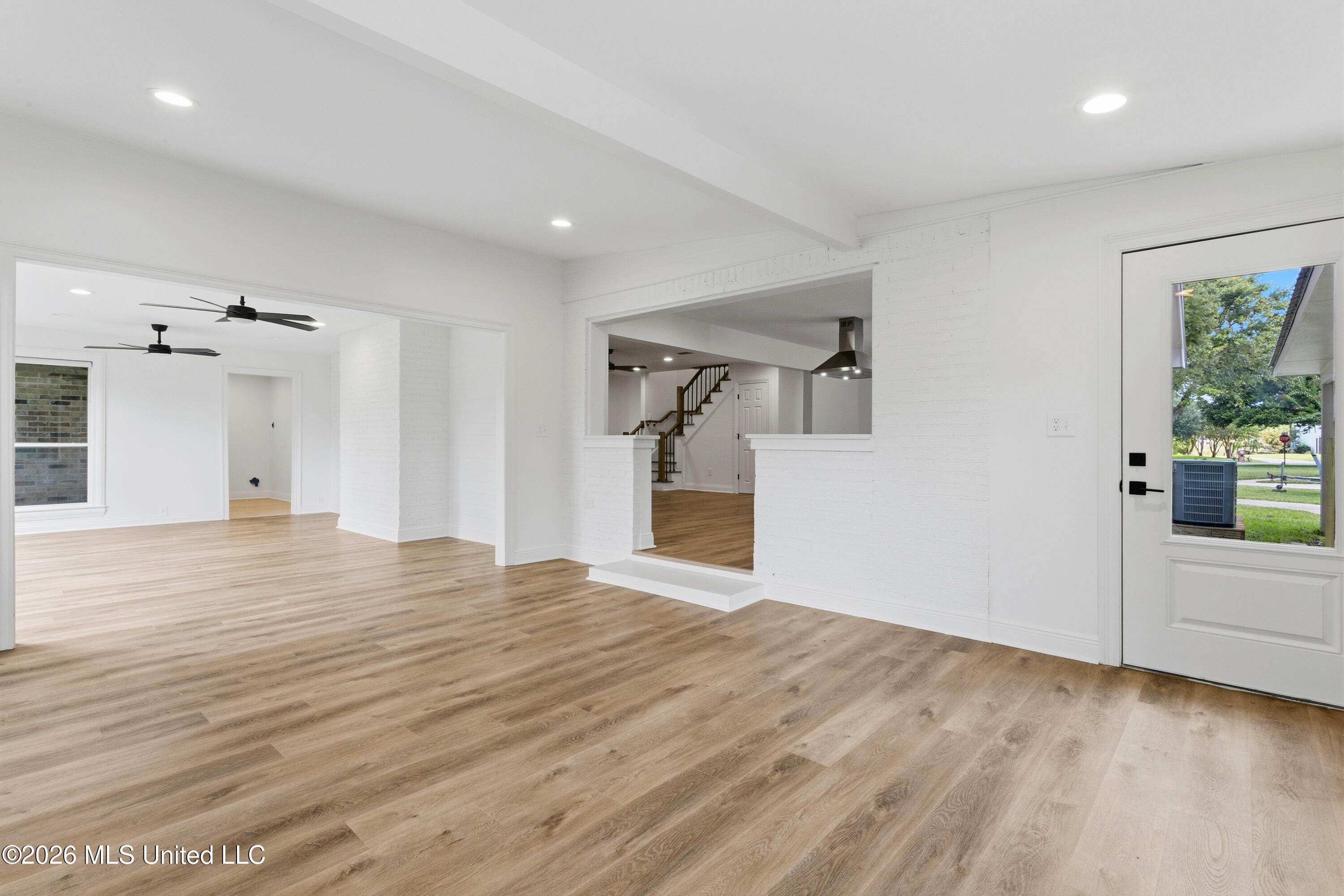 3 Hearthstone Manor Property Photo 20