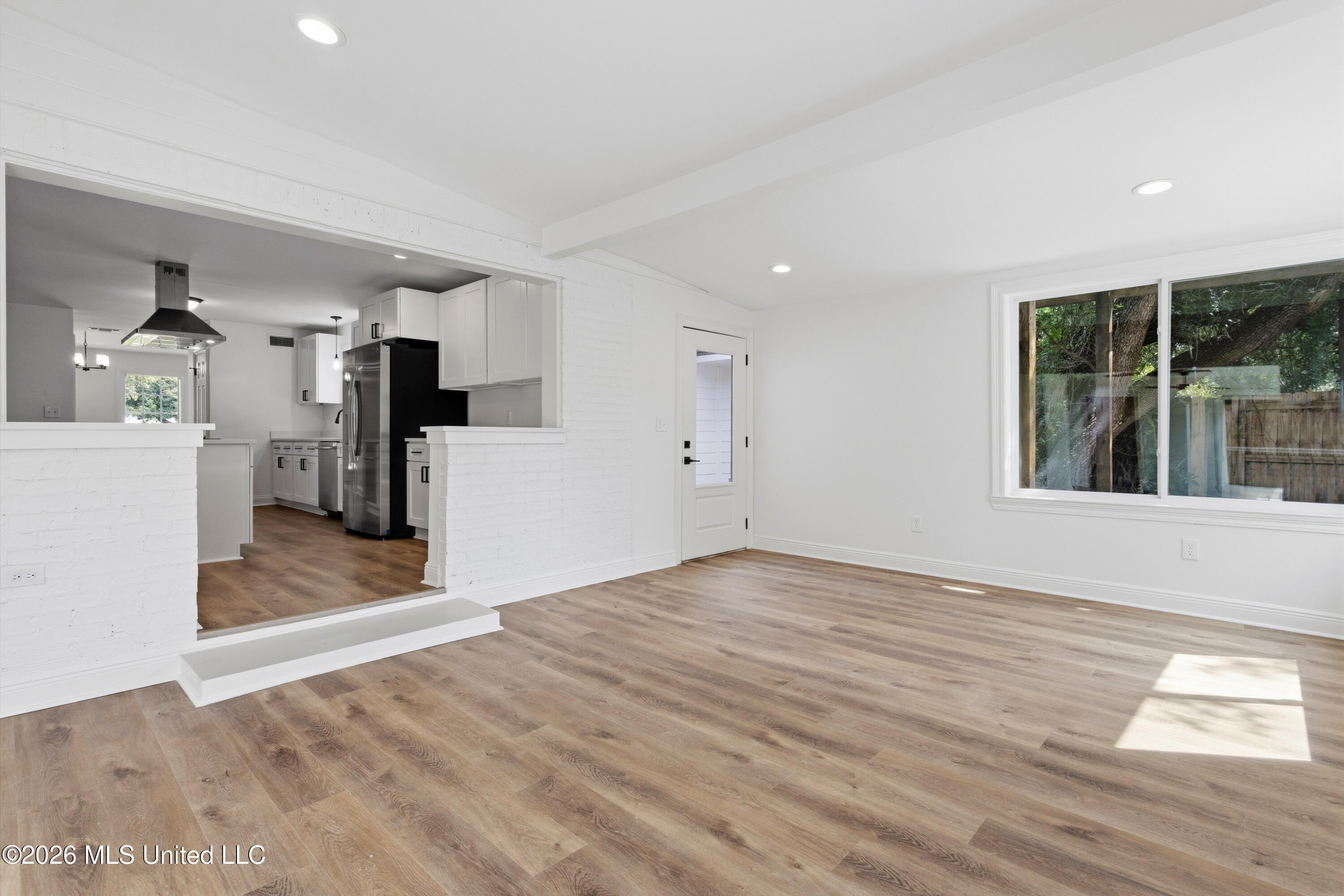 3 Hearthstone Manor Property Photo 24