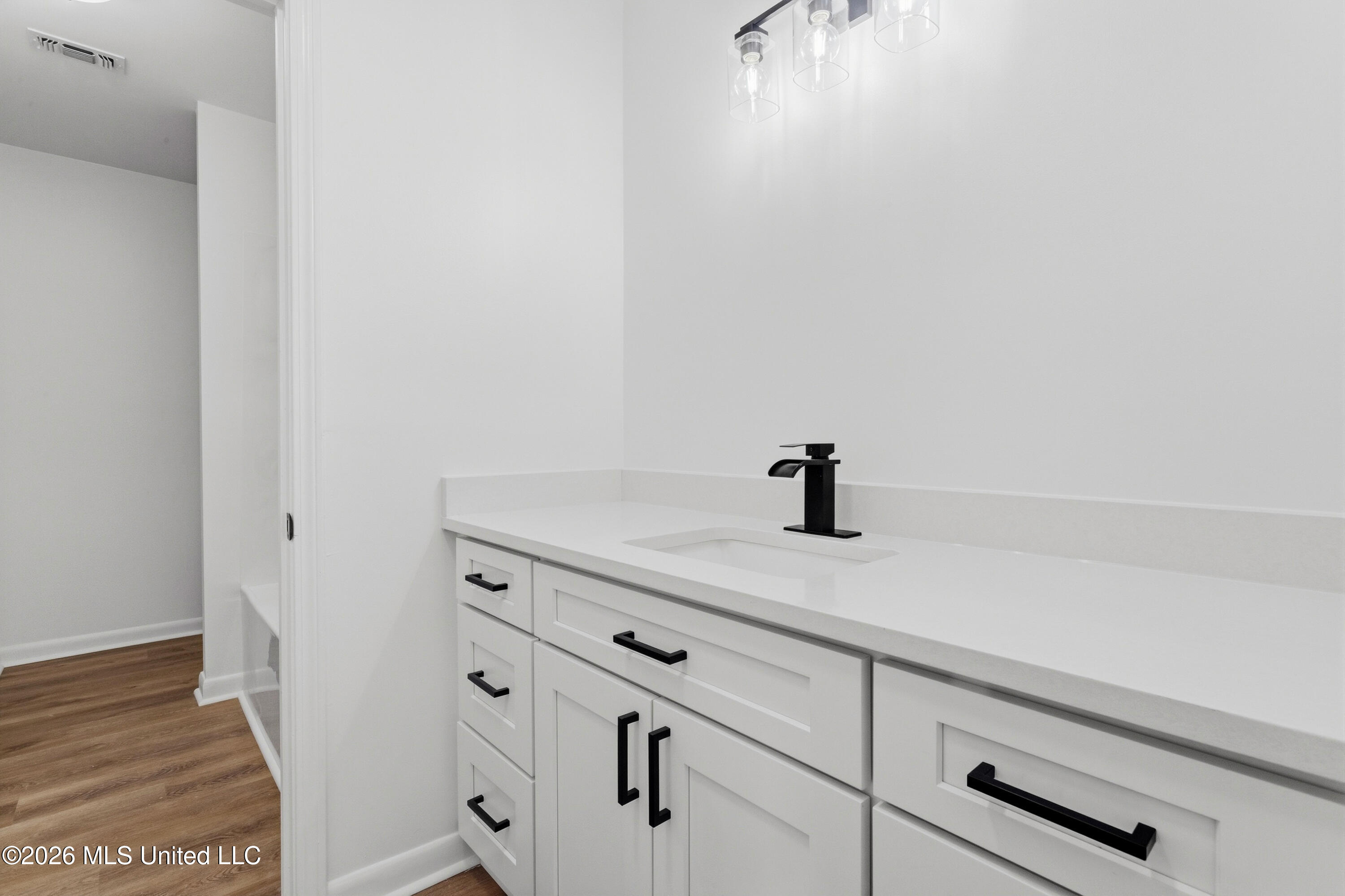 3 Hearthstone Manor Property Photo 35