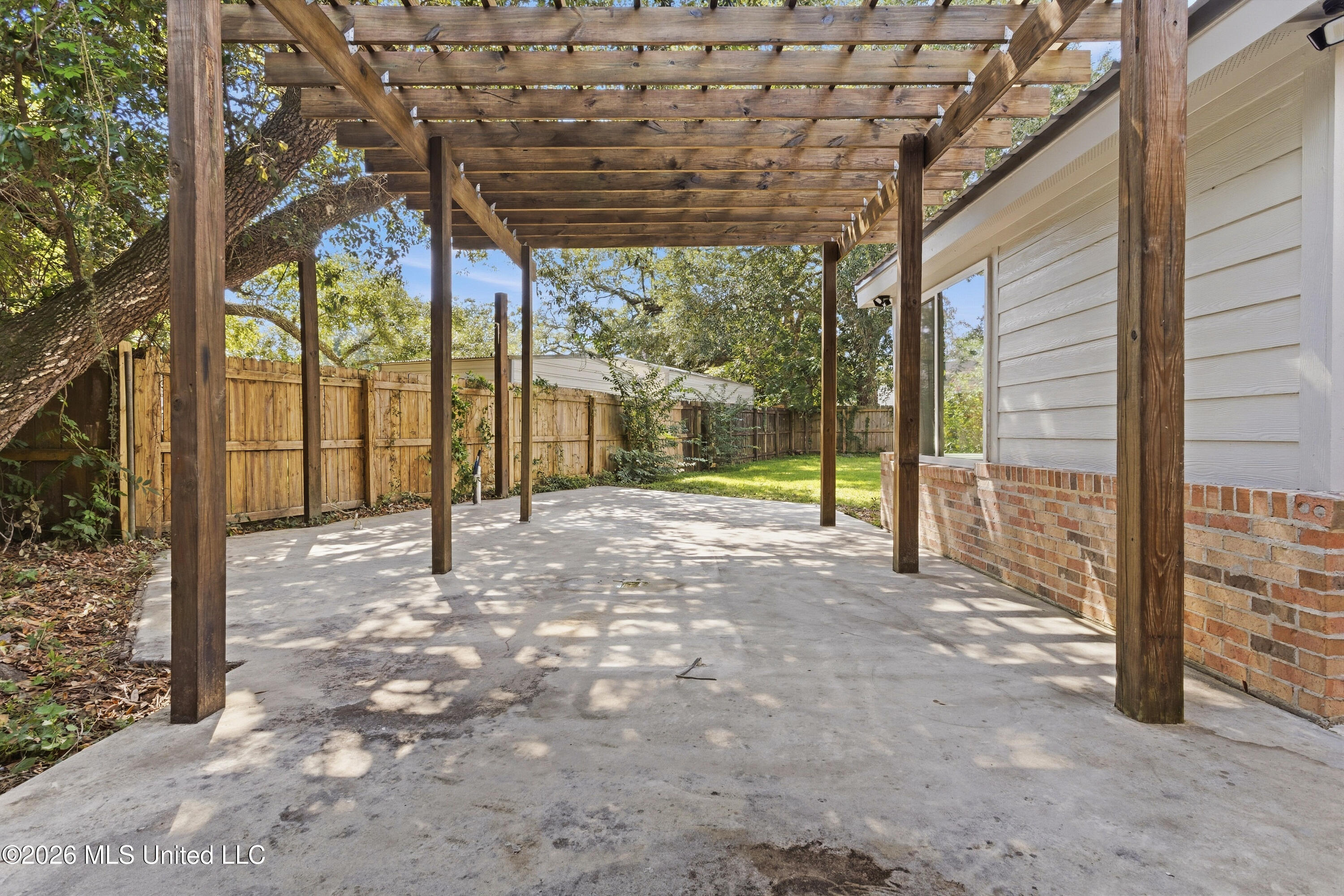 3 Hearthstone Manor Property Photo 47