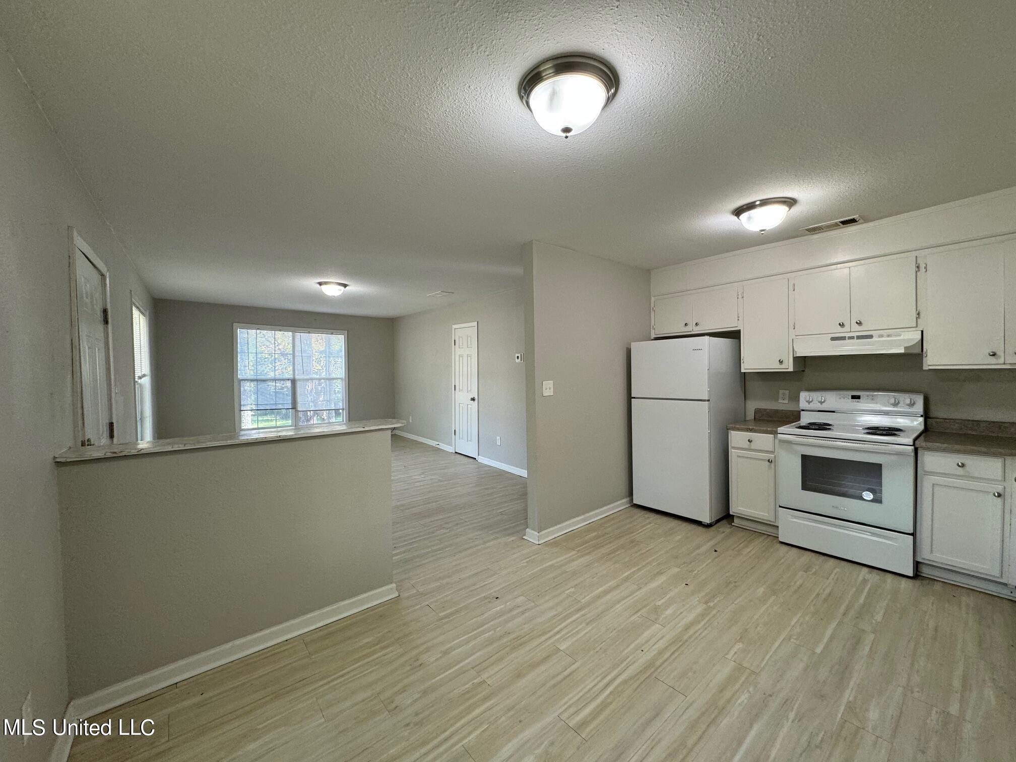 239-241 Lawrence Road Property Photo 6
