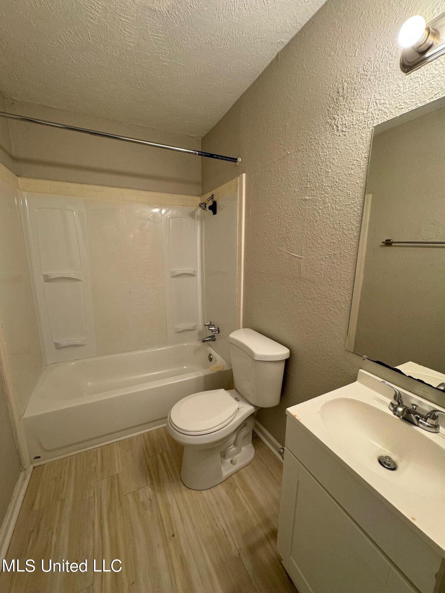 239-241 Lawrence Road Property Photo 8