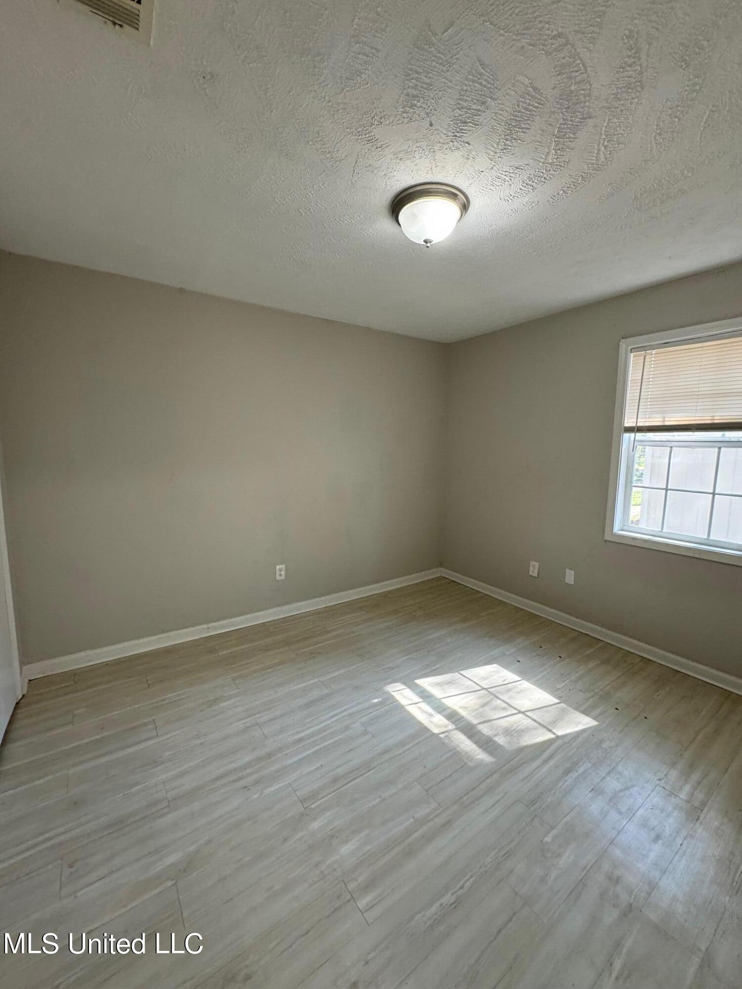 239-241 Lawrence Road Property Photo 9