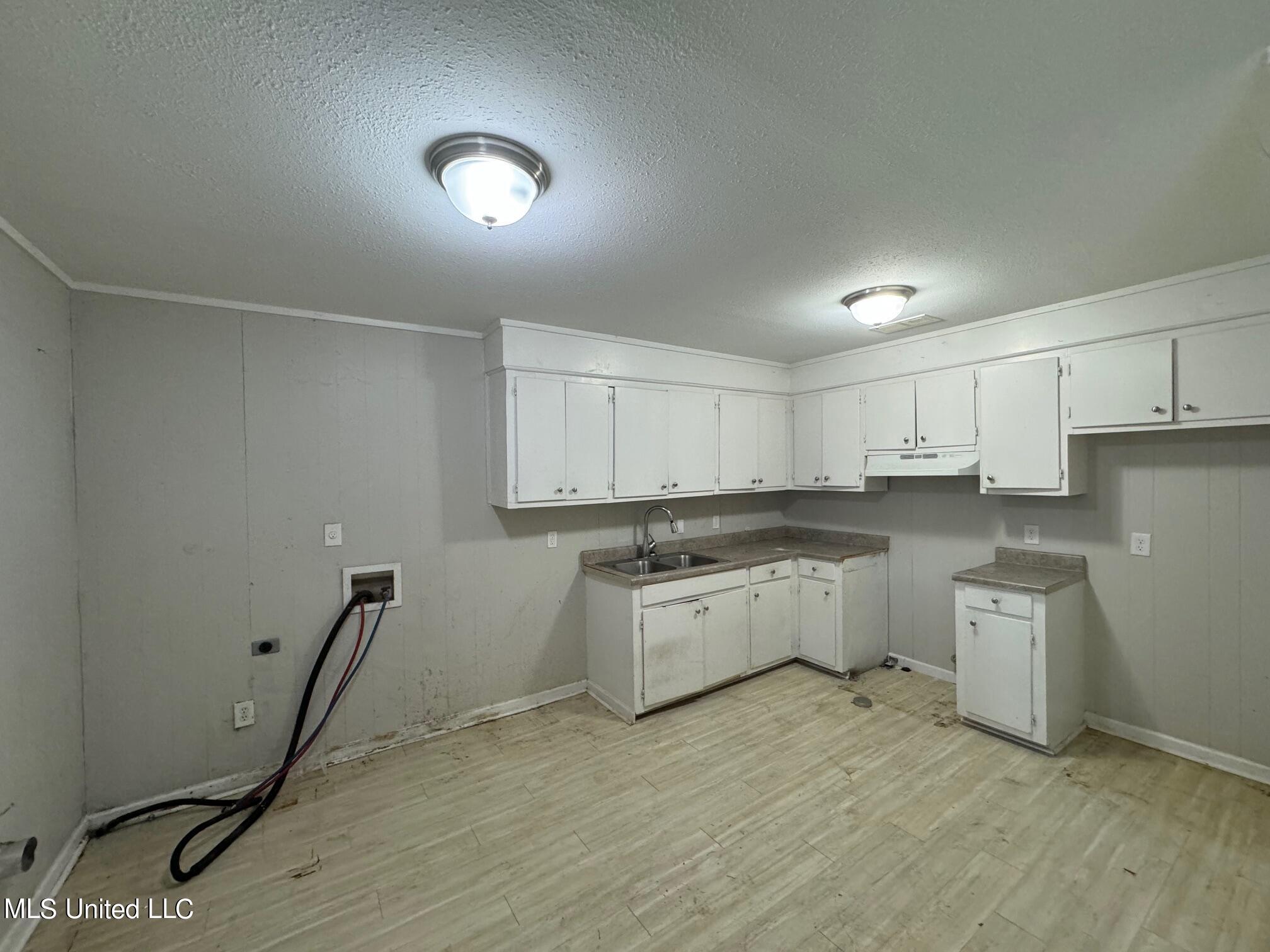 239-241 Lawrence Road Property Photo 10