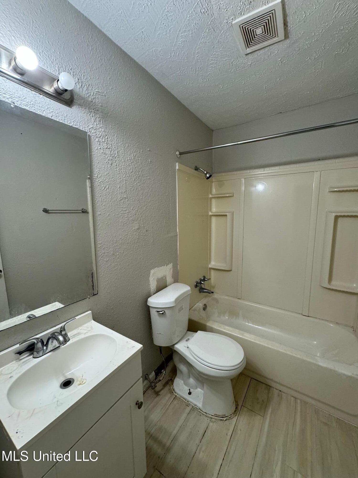 239-241 Lawrence Road Property Photo 12