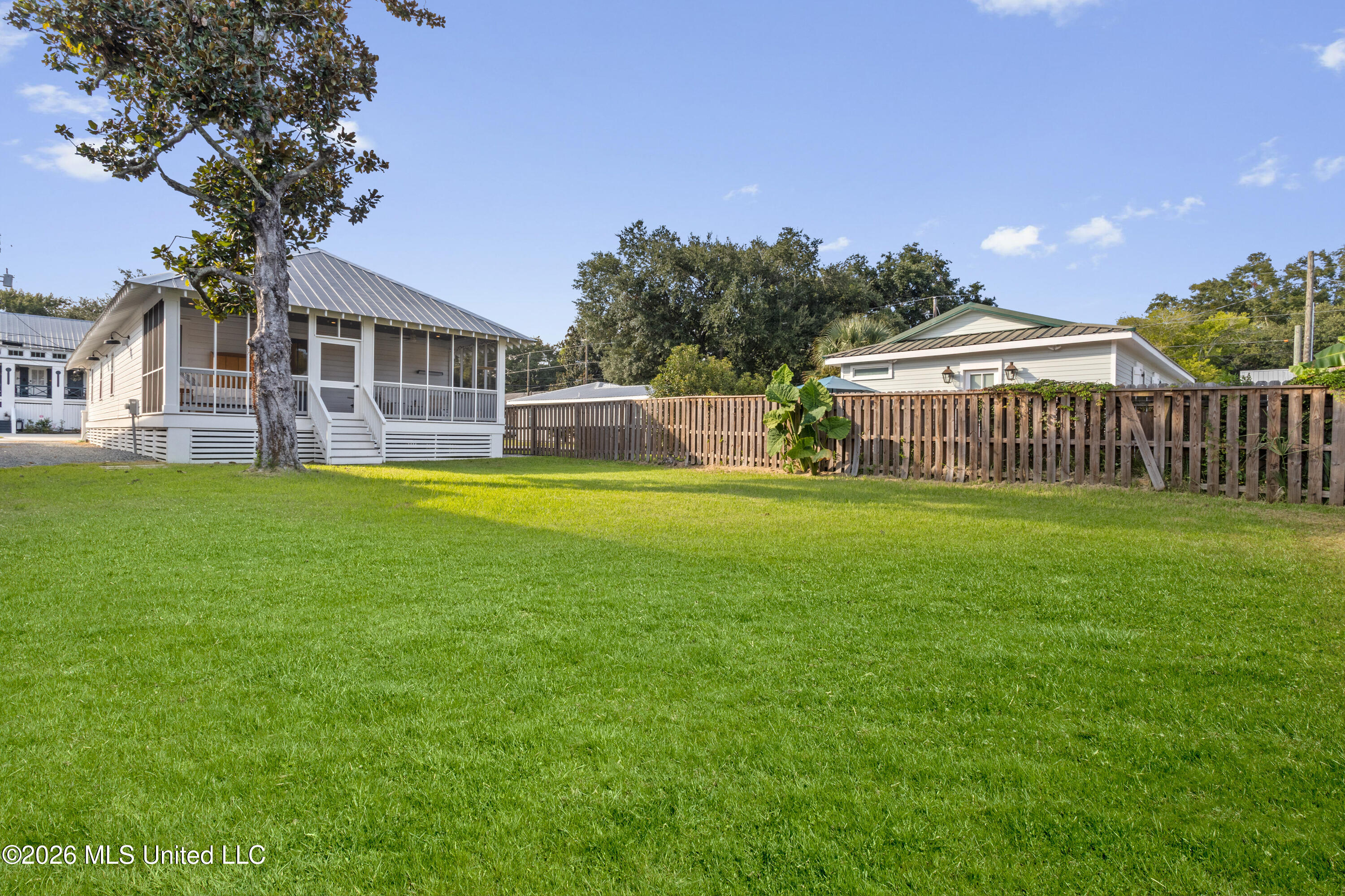 305 Third Street Property Photo 54