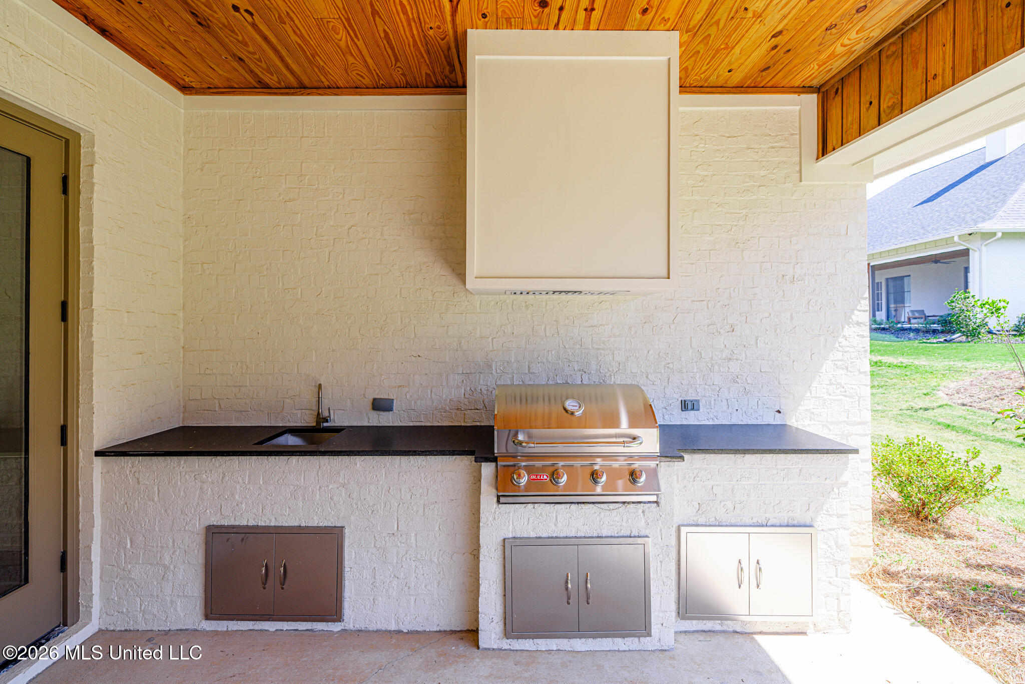 222 Welchshire Drive Property Photo 6