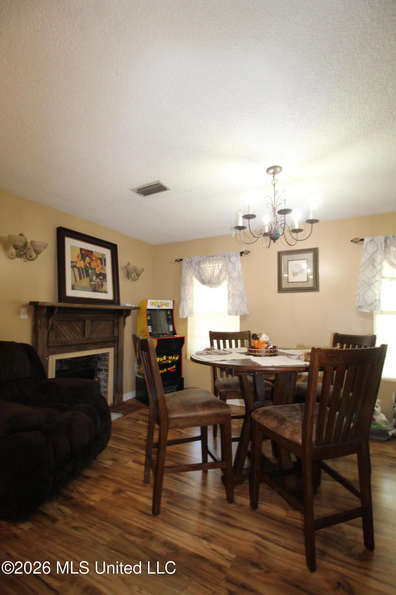 1323 Jonathan Road Property Photo 4