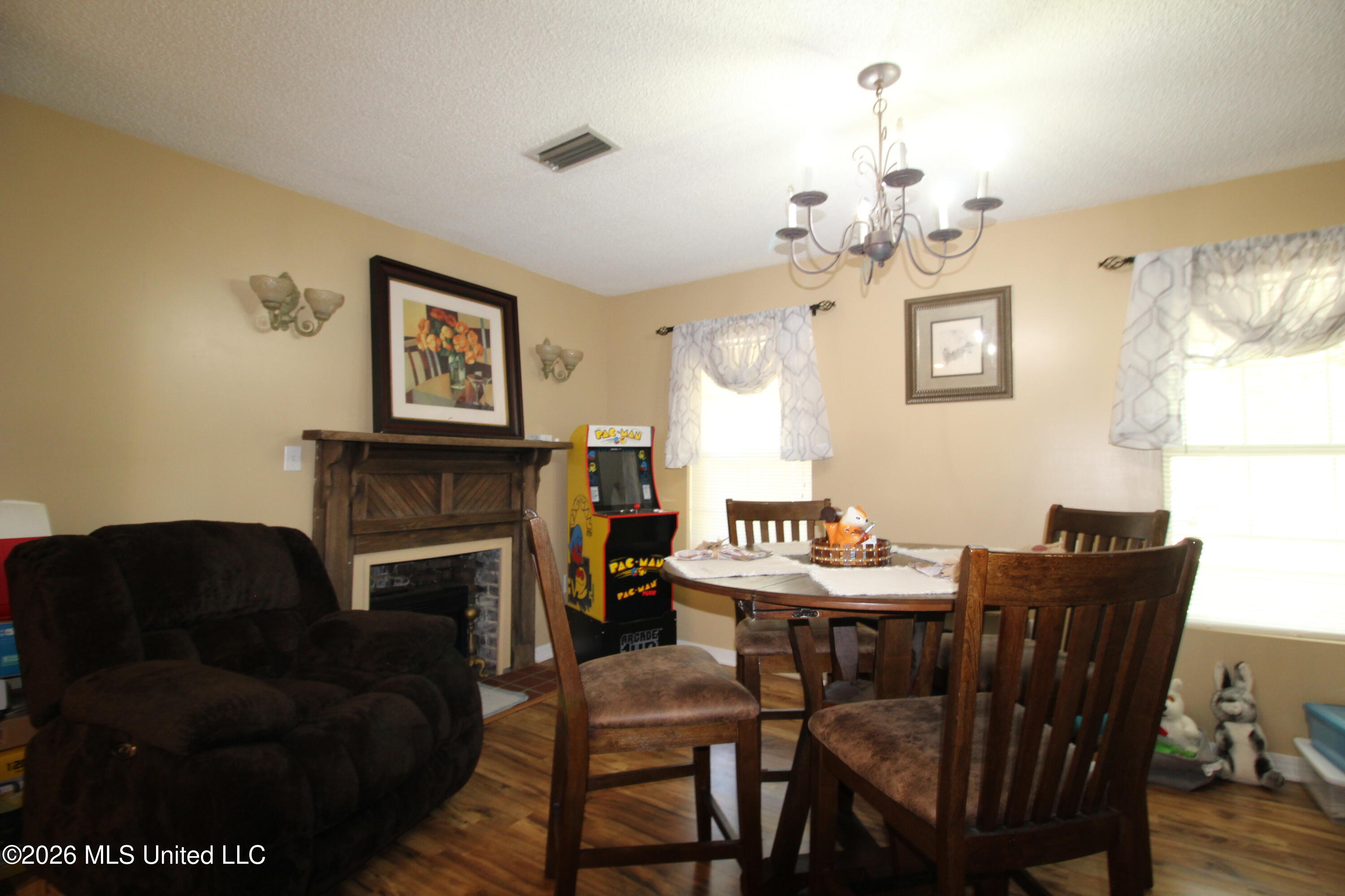 1323 Jonathan Road Property Photo 6