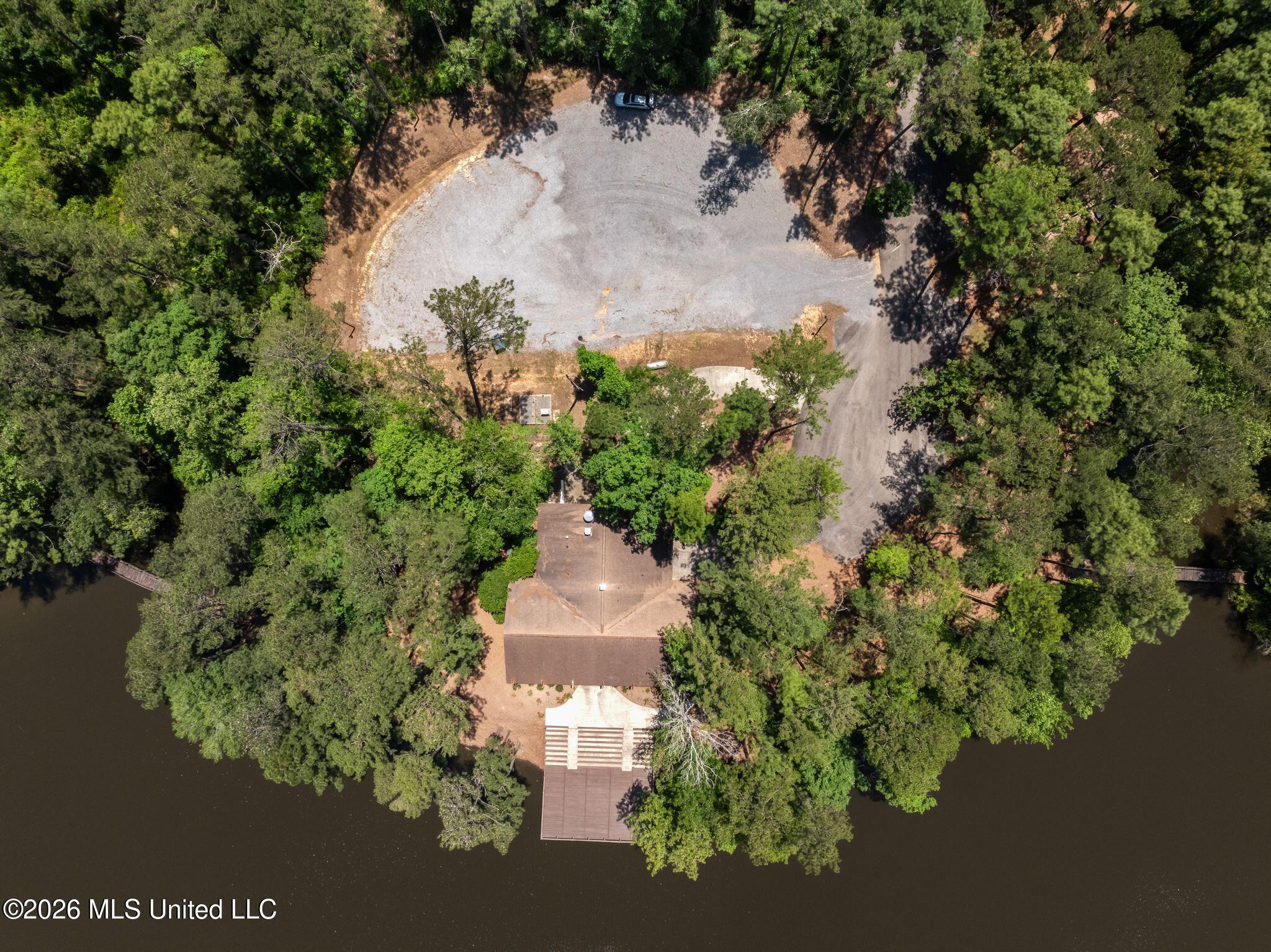 54 Venue Drive Property Photo 3