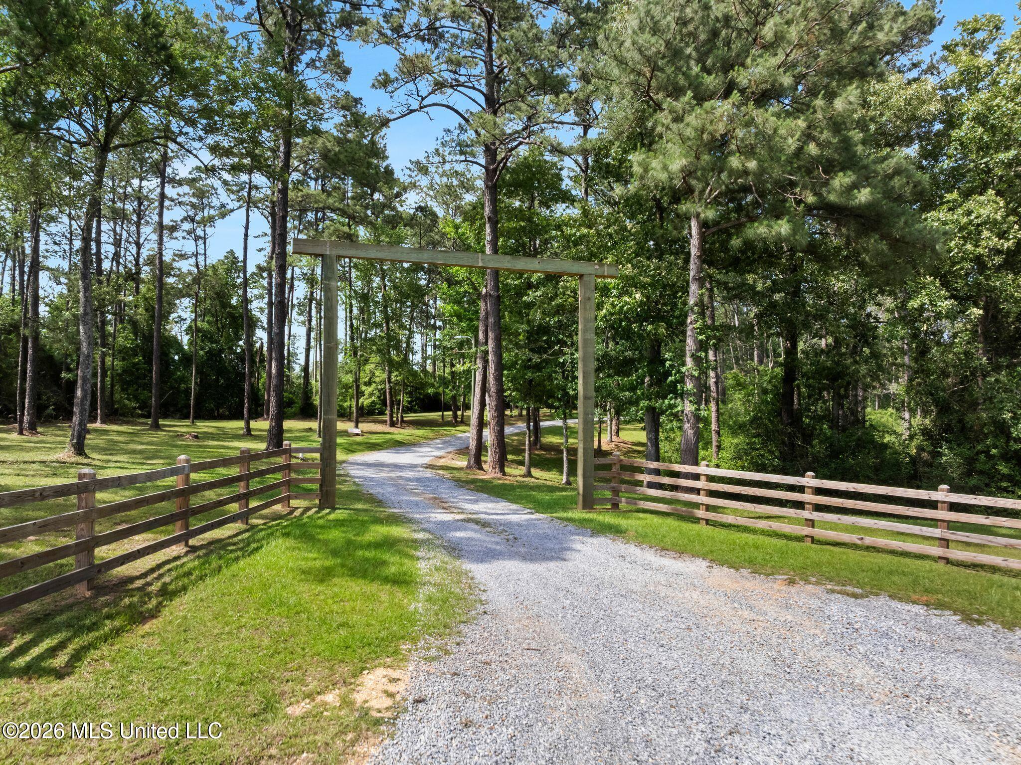 54 Venue Drive Property Photo 4