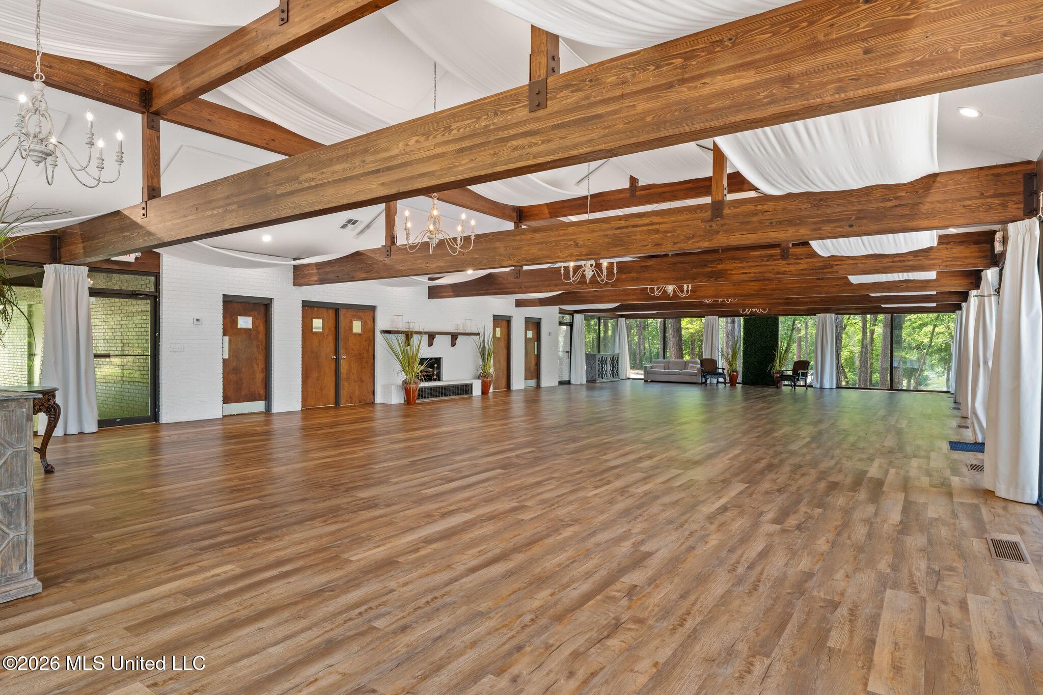 54 Venue Drive Property Photo 23
