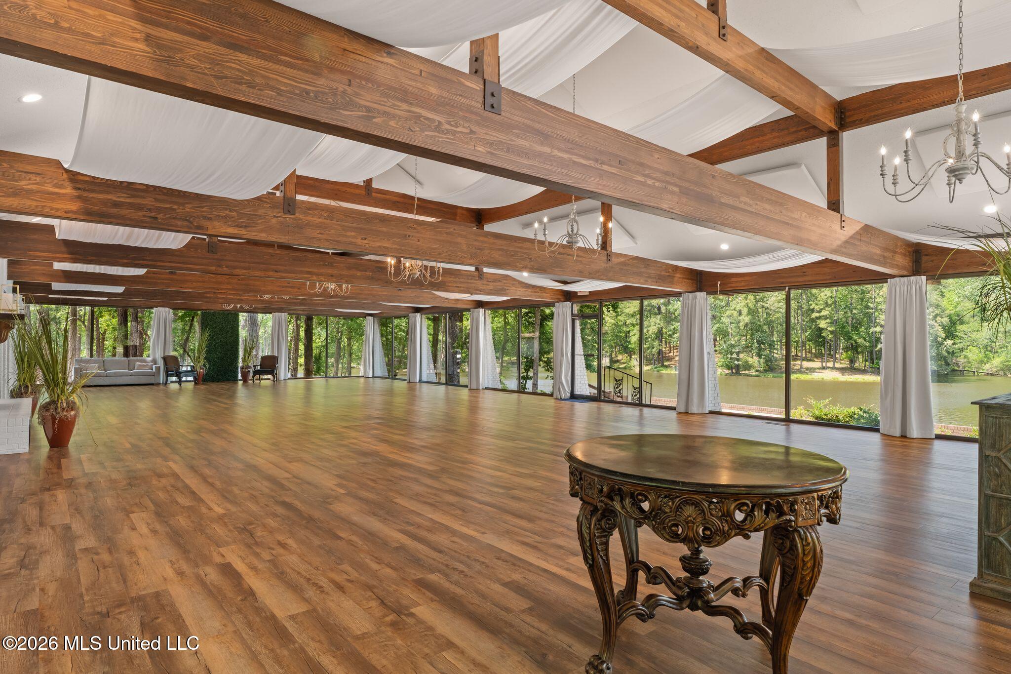 54 Venue Drive Property Photo 24