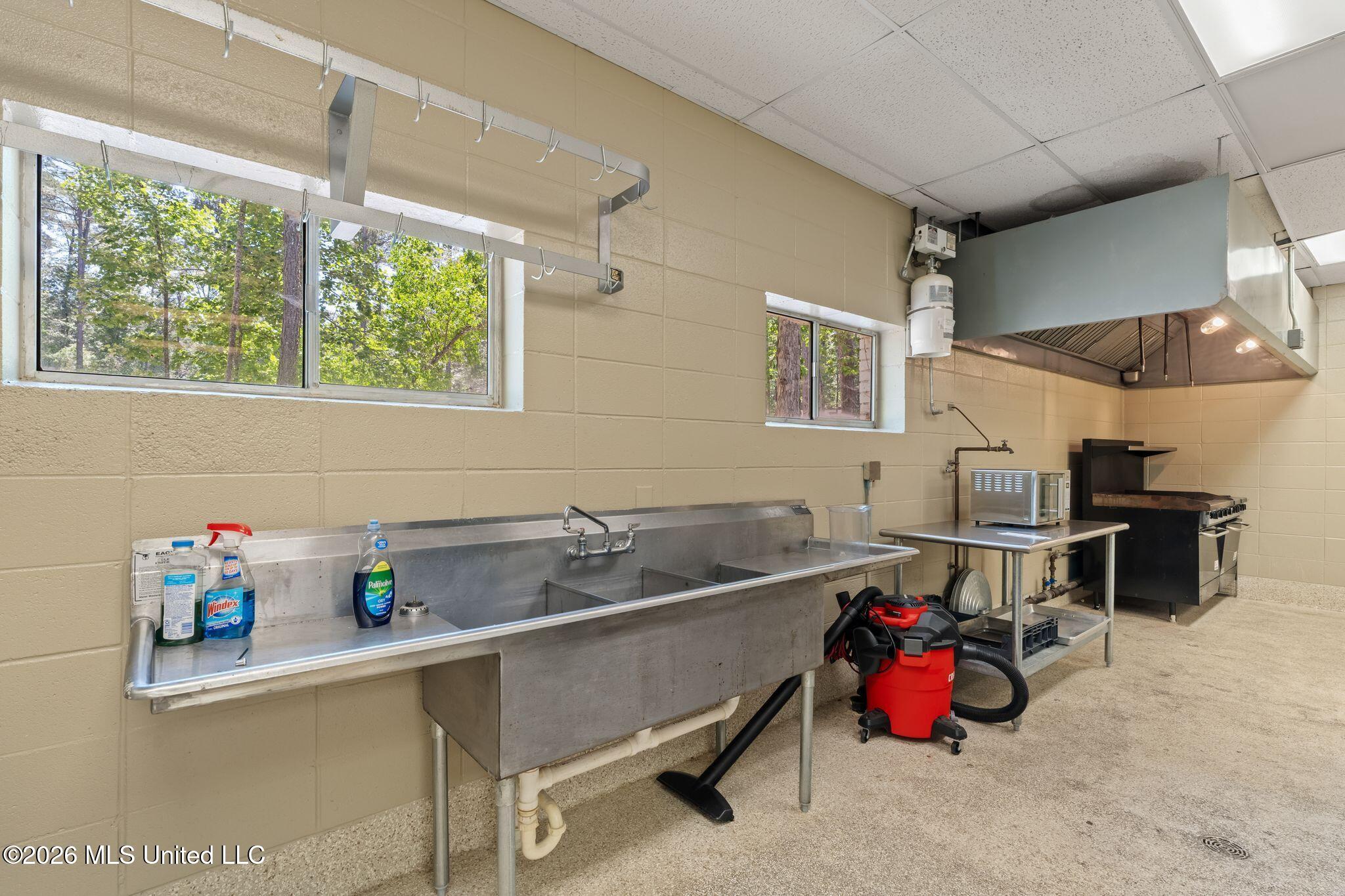 54 Venue Drive Property Photo 38