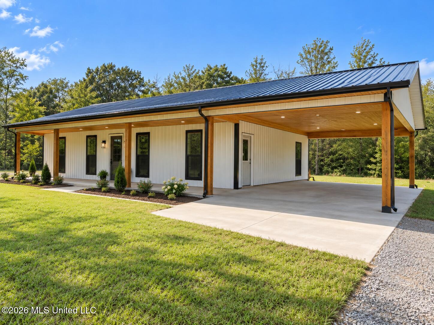113 Bull Horn Drive Property Photo 2