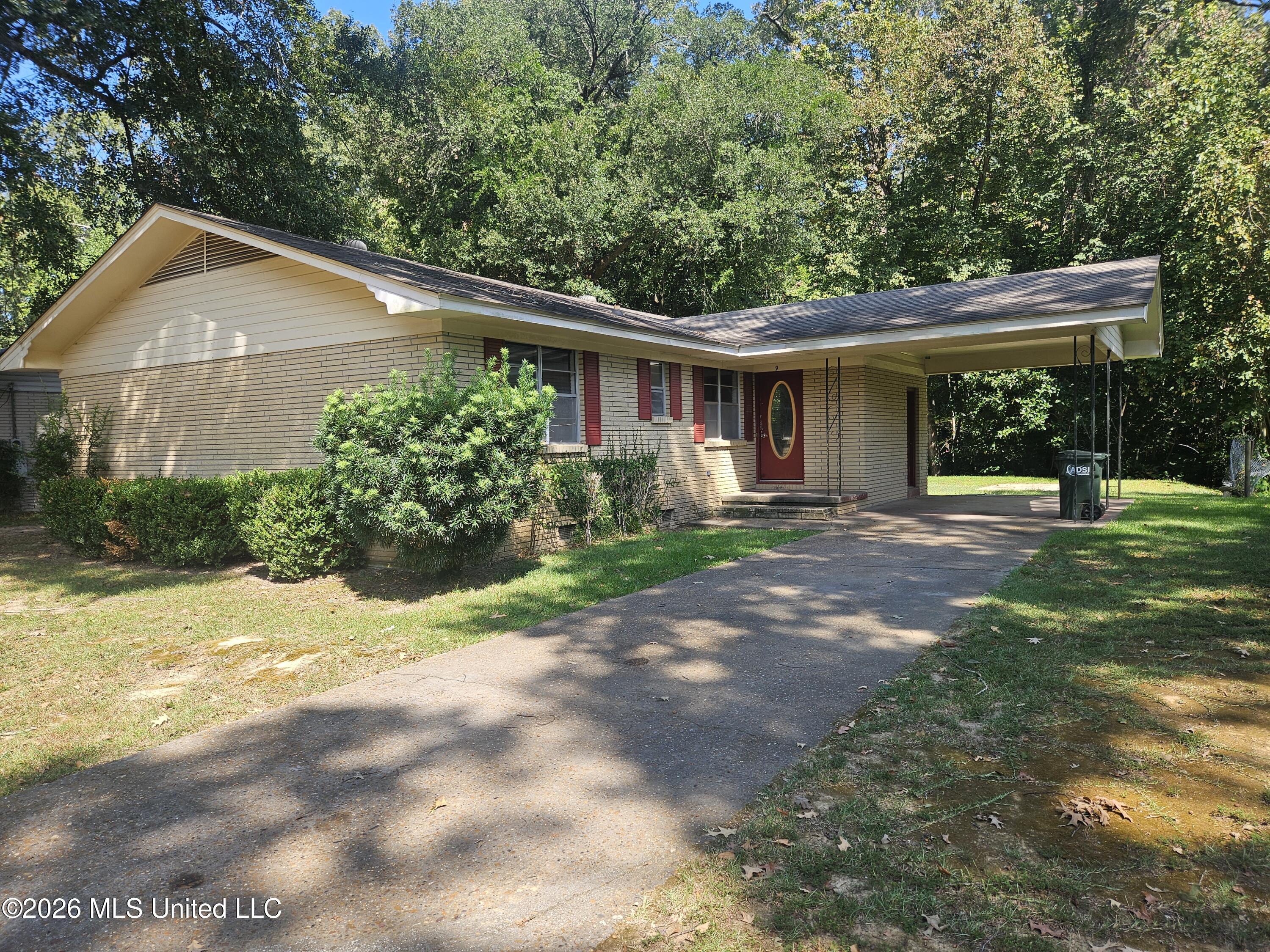 9 Woodside Court Property Photo 1