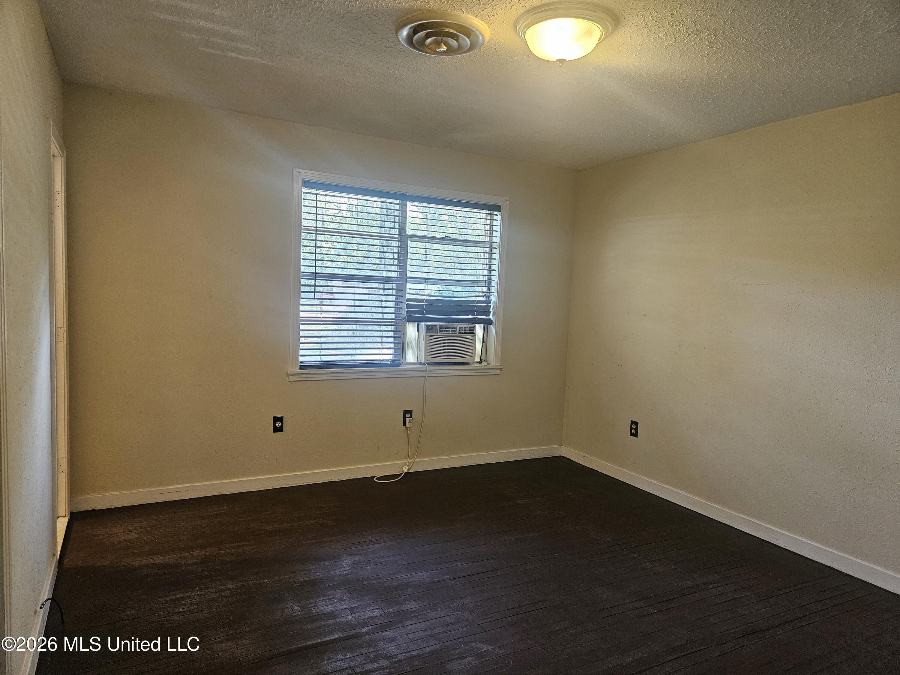 9 Woodside Court Property Photo 4