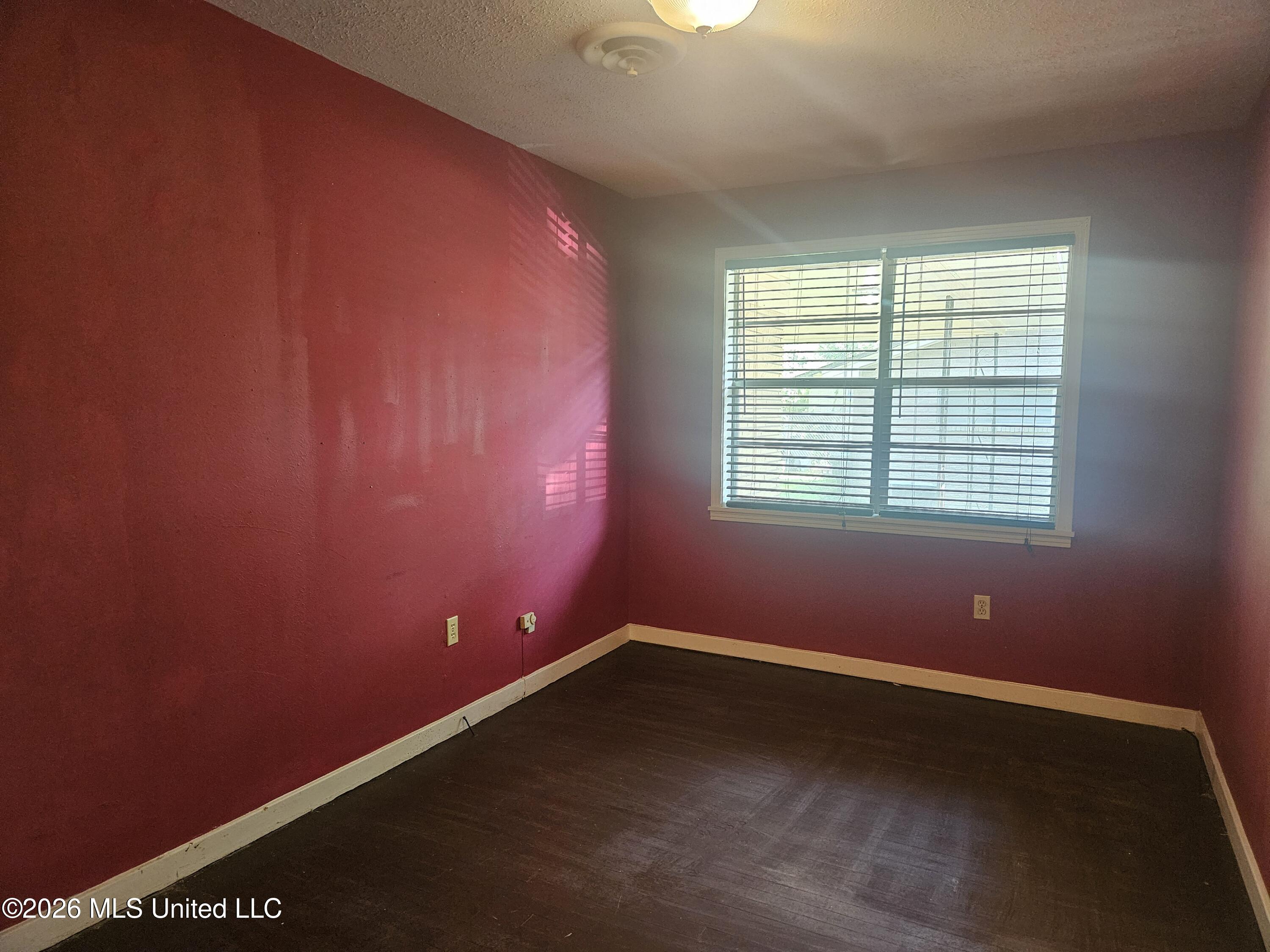 9 Woodside Court Property Photo 6