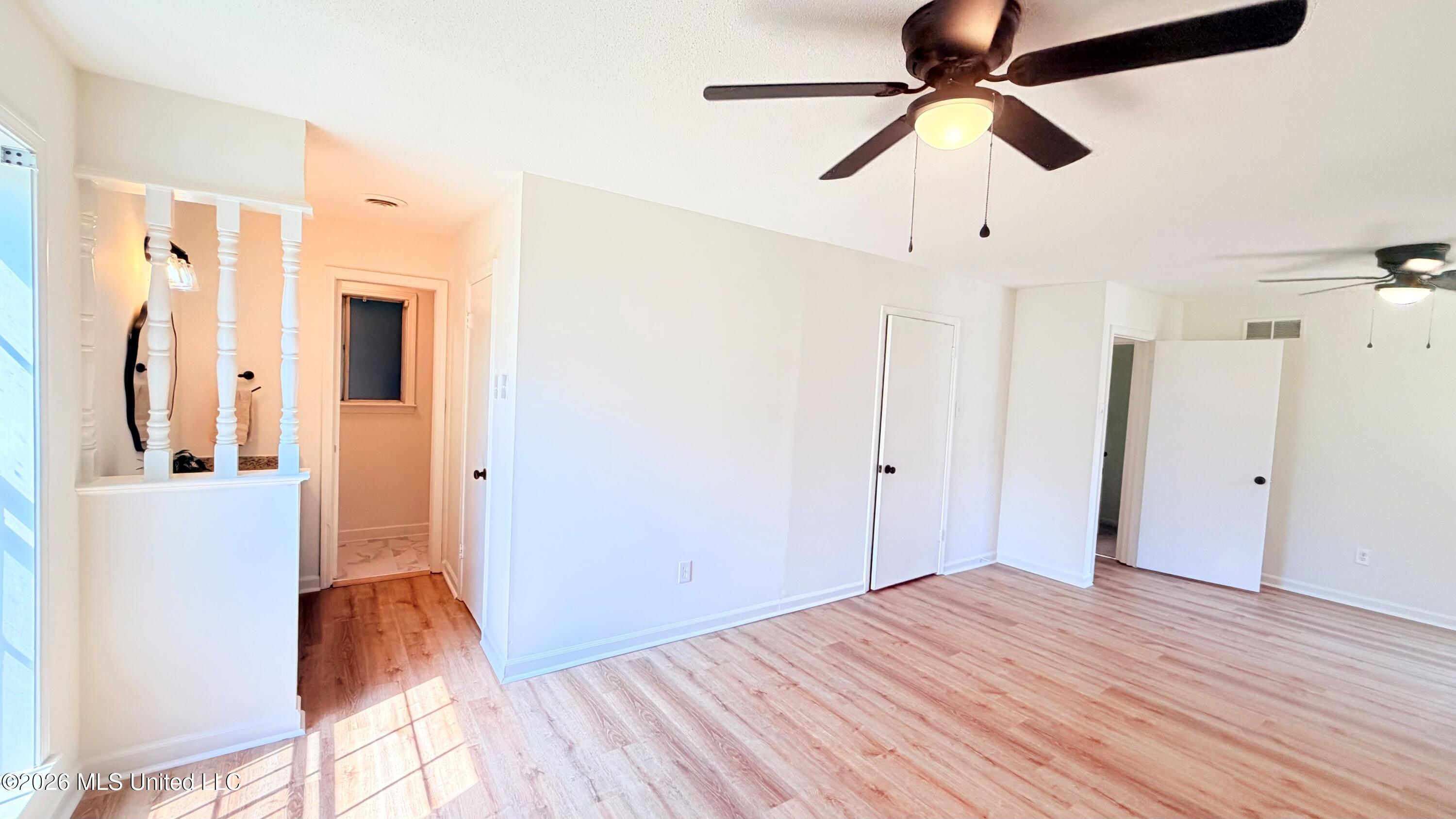827 Dinwiddie Cove Property Photo 13