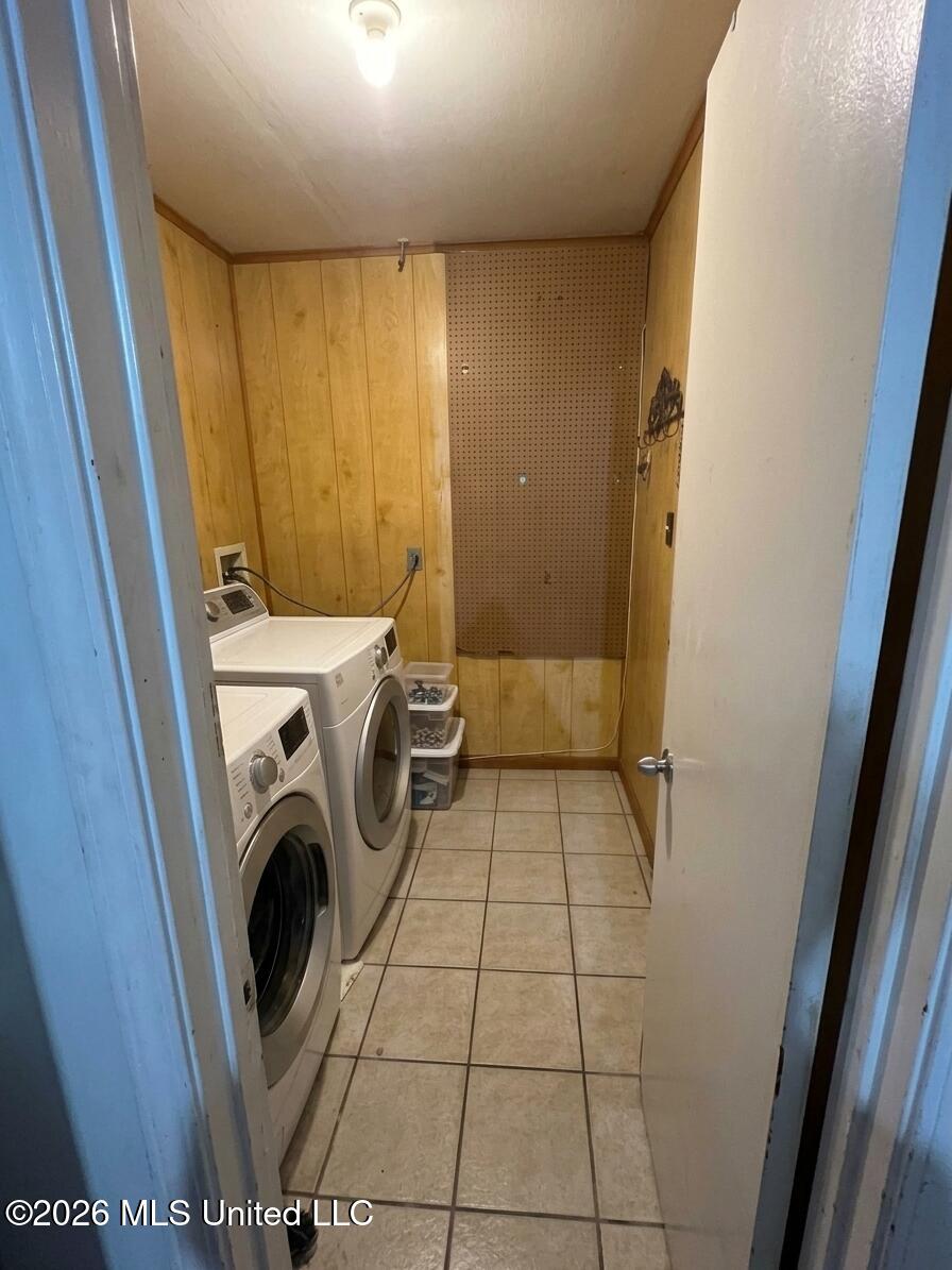 2038 Eleanor Avenue Property Photo 10