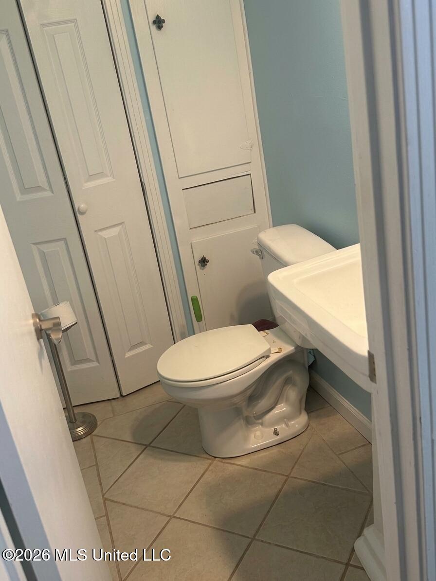 2038 Eleanor Avenue Property Photo 19