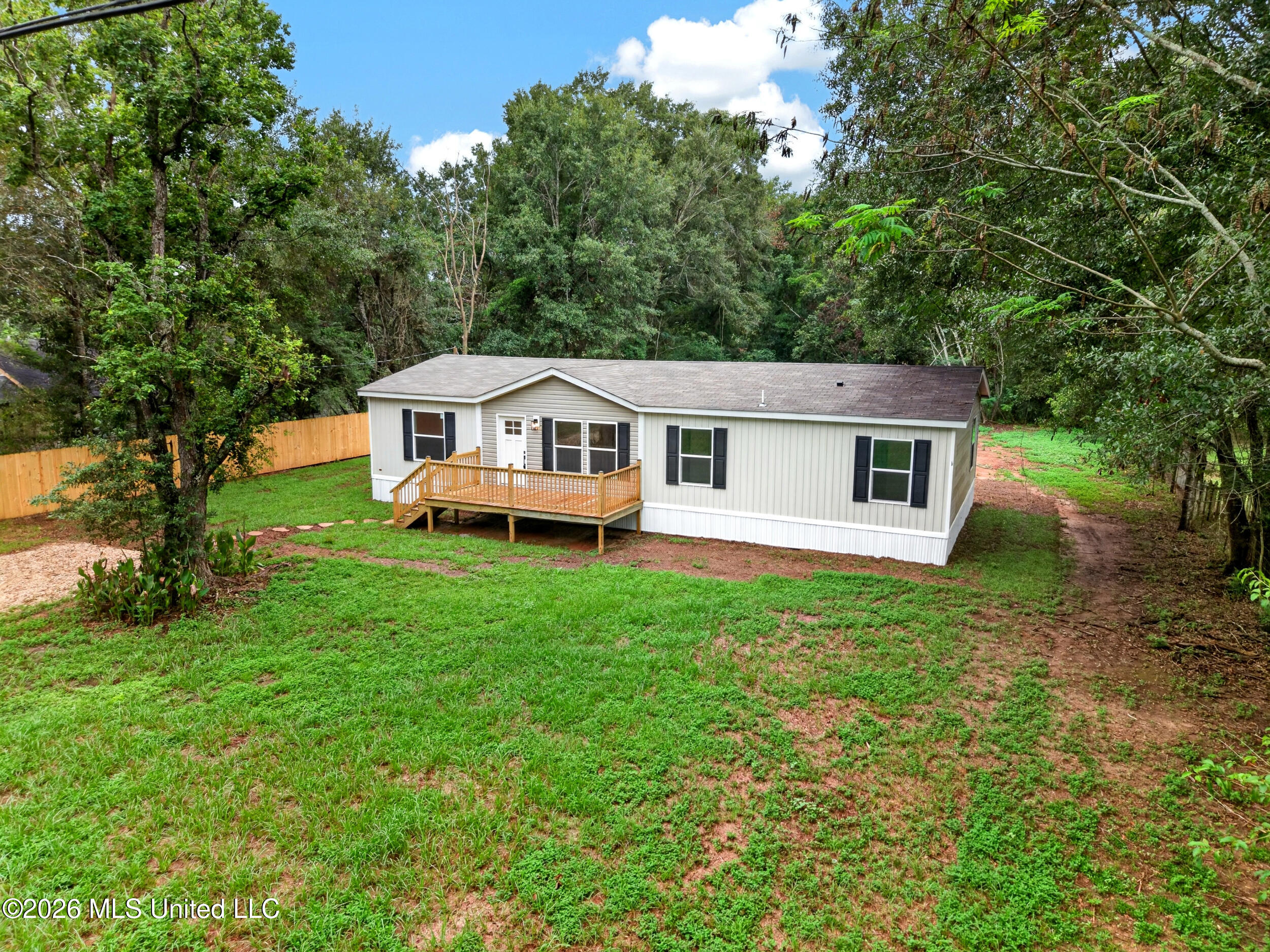 9 Reese Road Property Photo 2