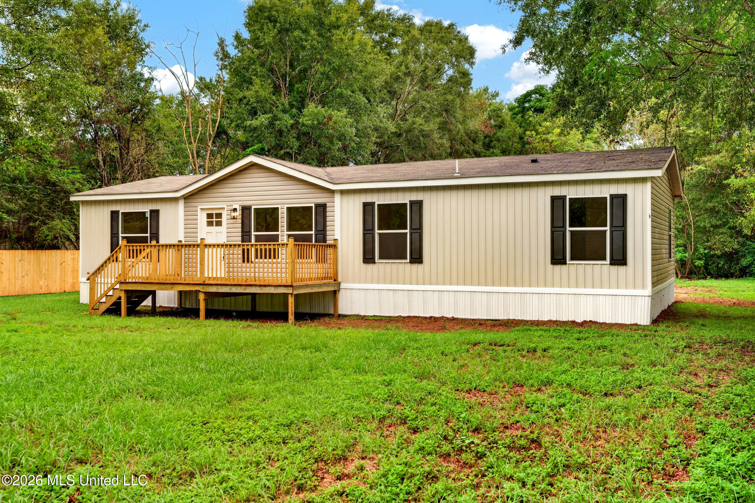 9 Reese Road Property Photo 3