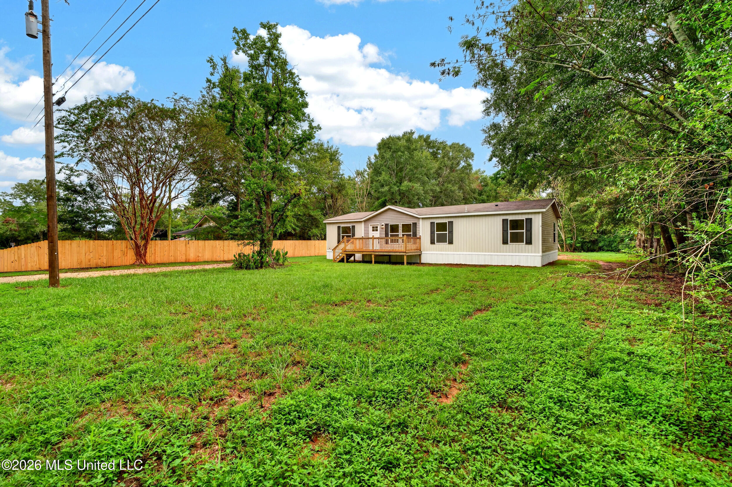 9 Reese Road Property Photo 4
