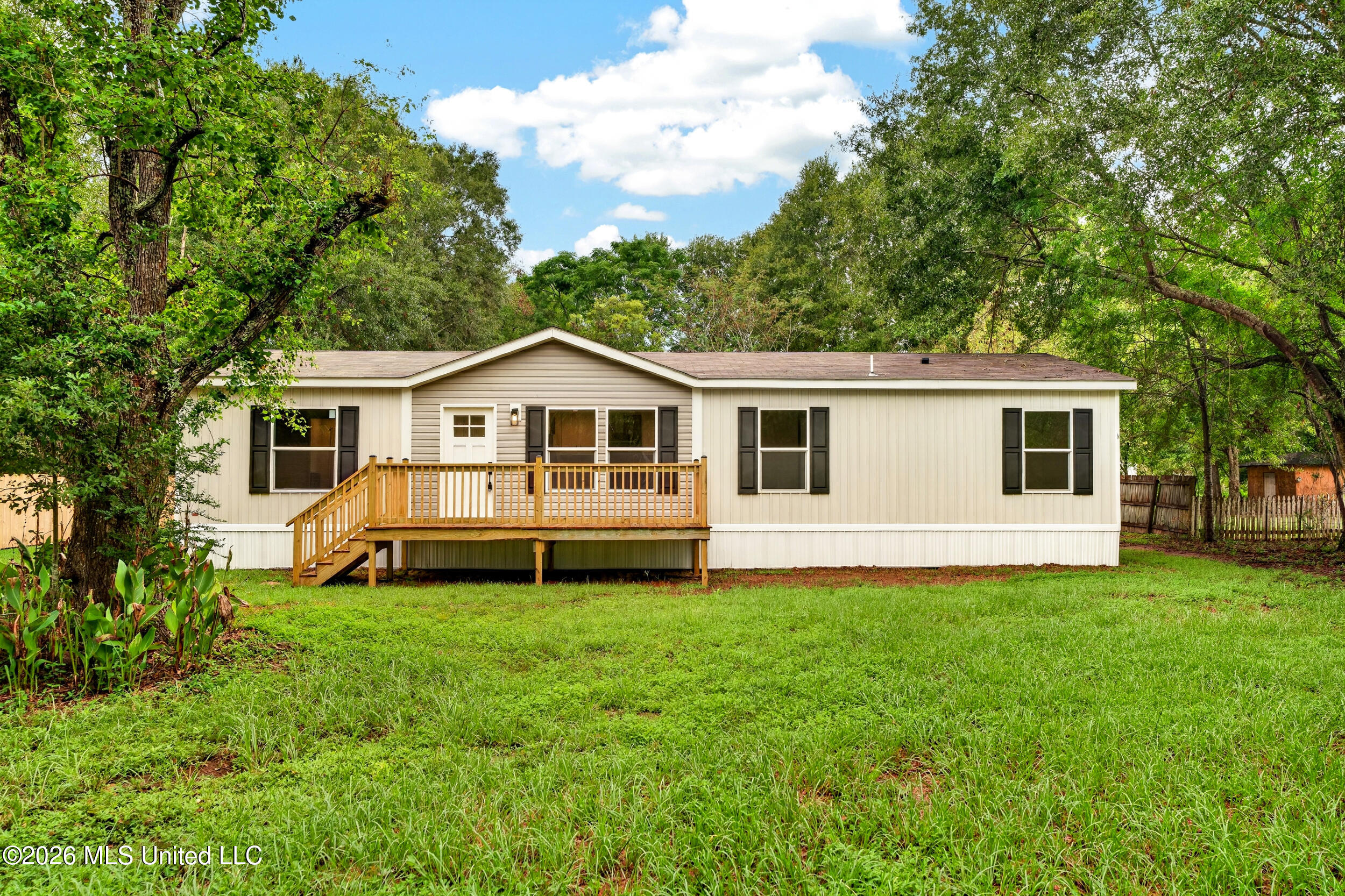 9 Reese Road Property Photo 6