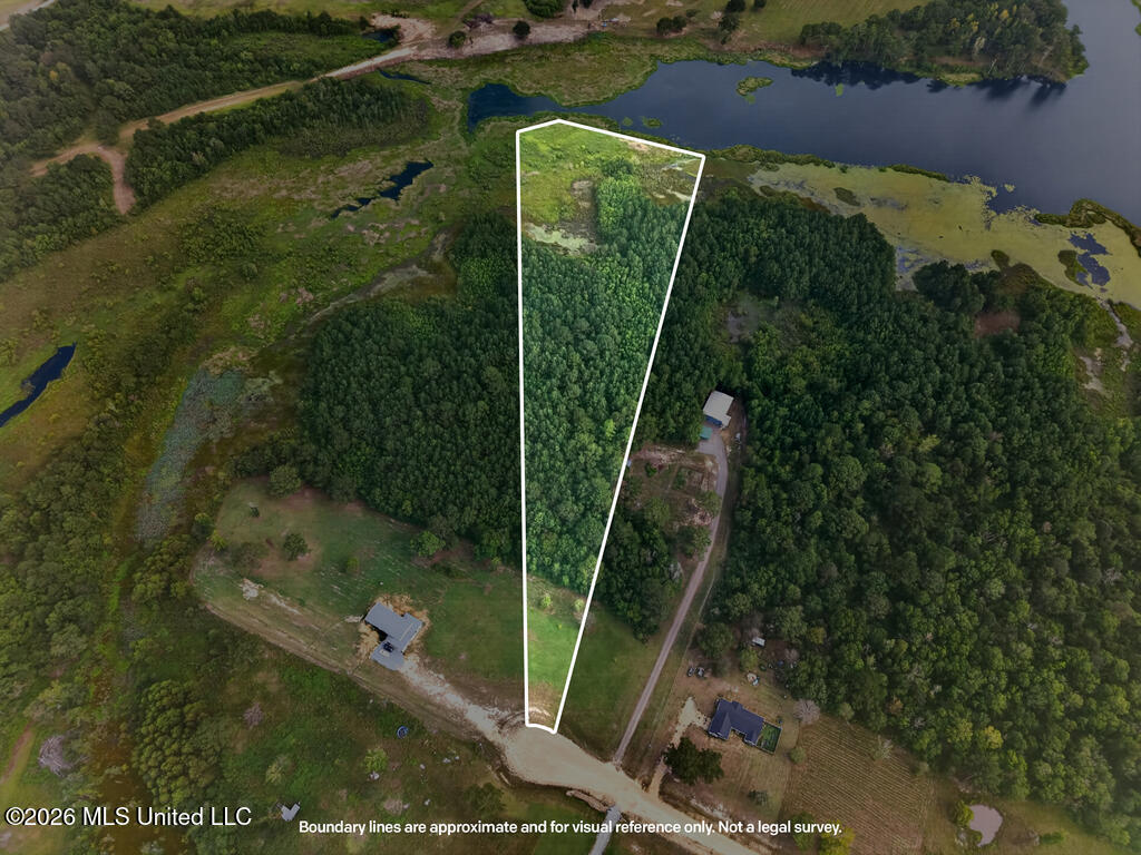 Nhn Boaz Place Property Photo 3