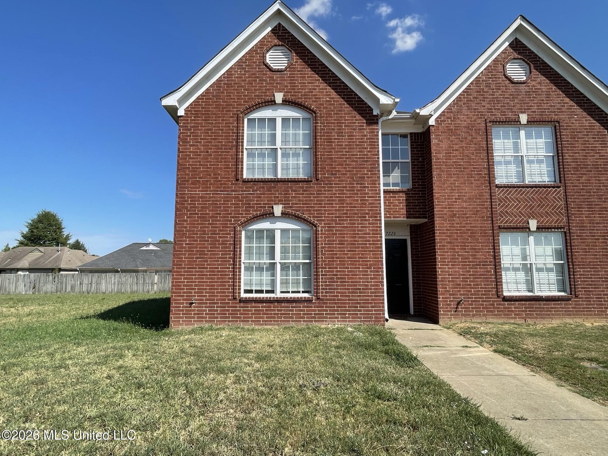 7226 Santa Fe Loop Property Photo 1