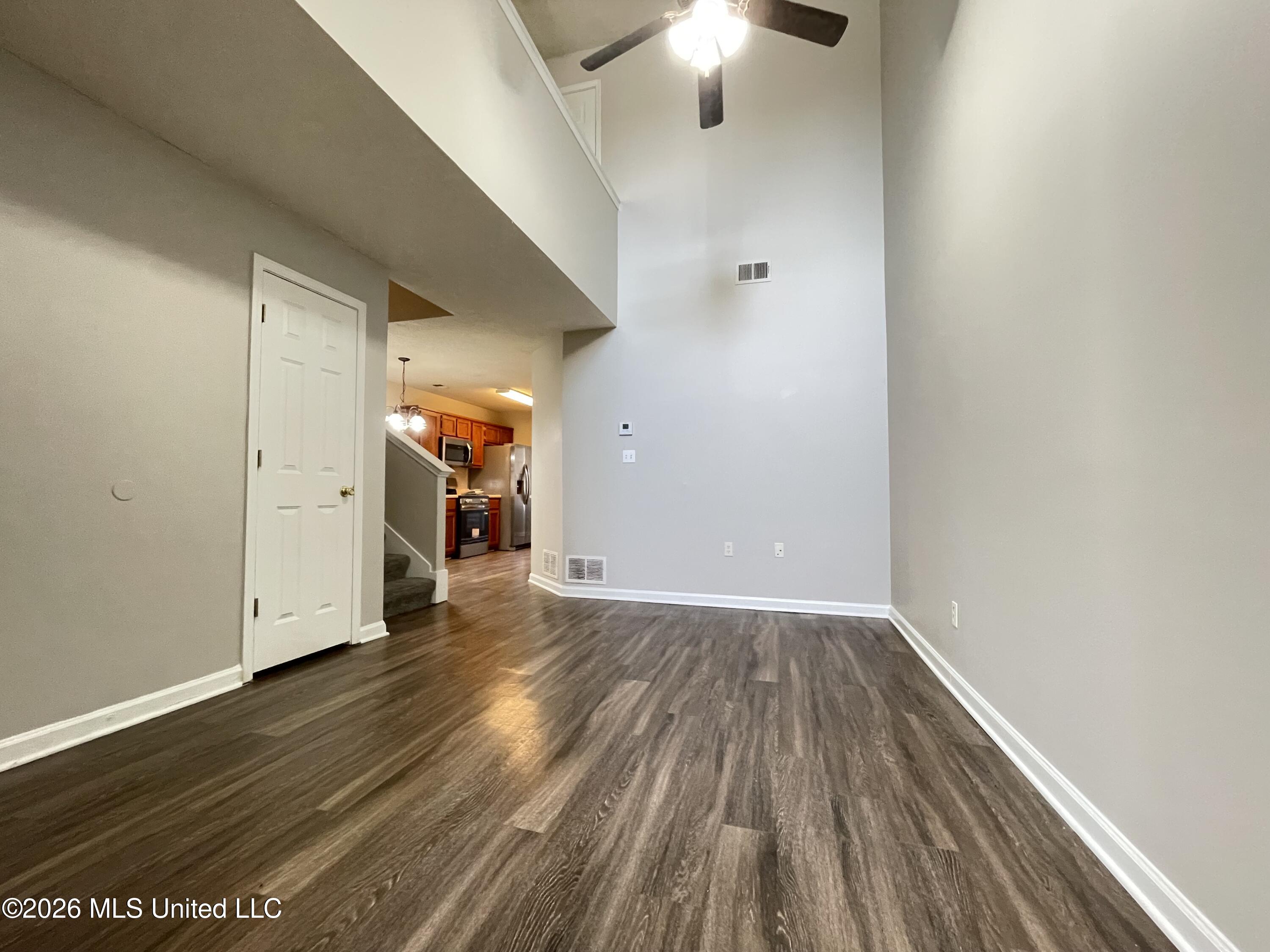 7226 Santa Fe Loop Property Photo 2