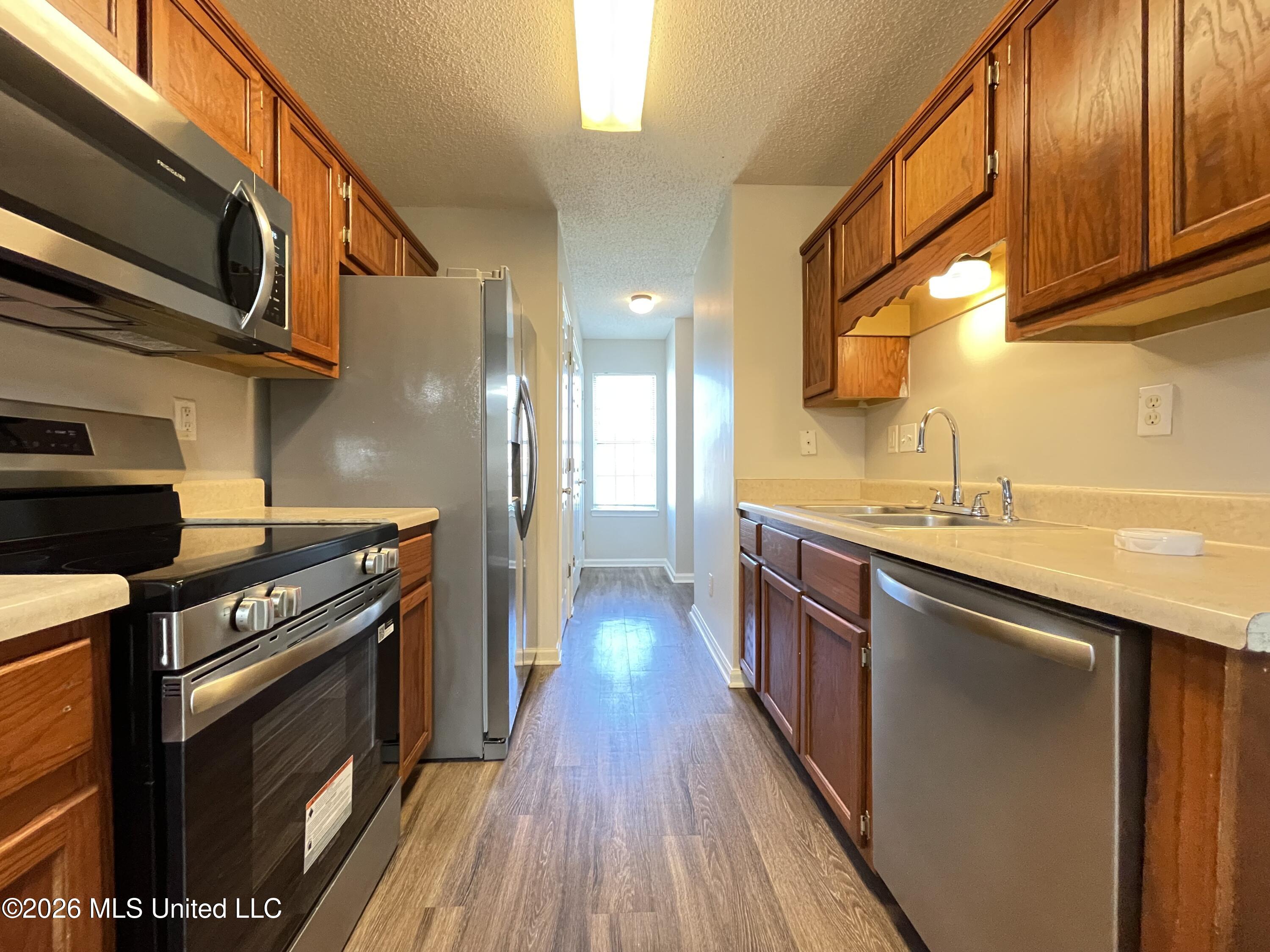 7226 Santa Fe Loop Property Photo 3