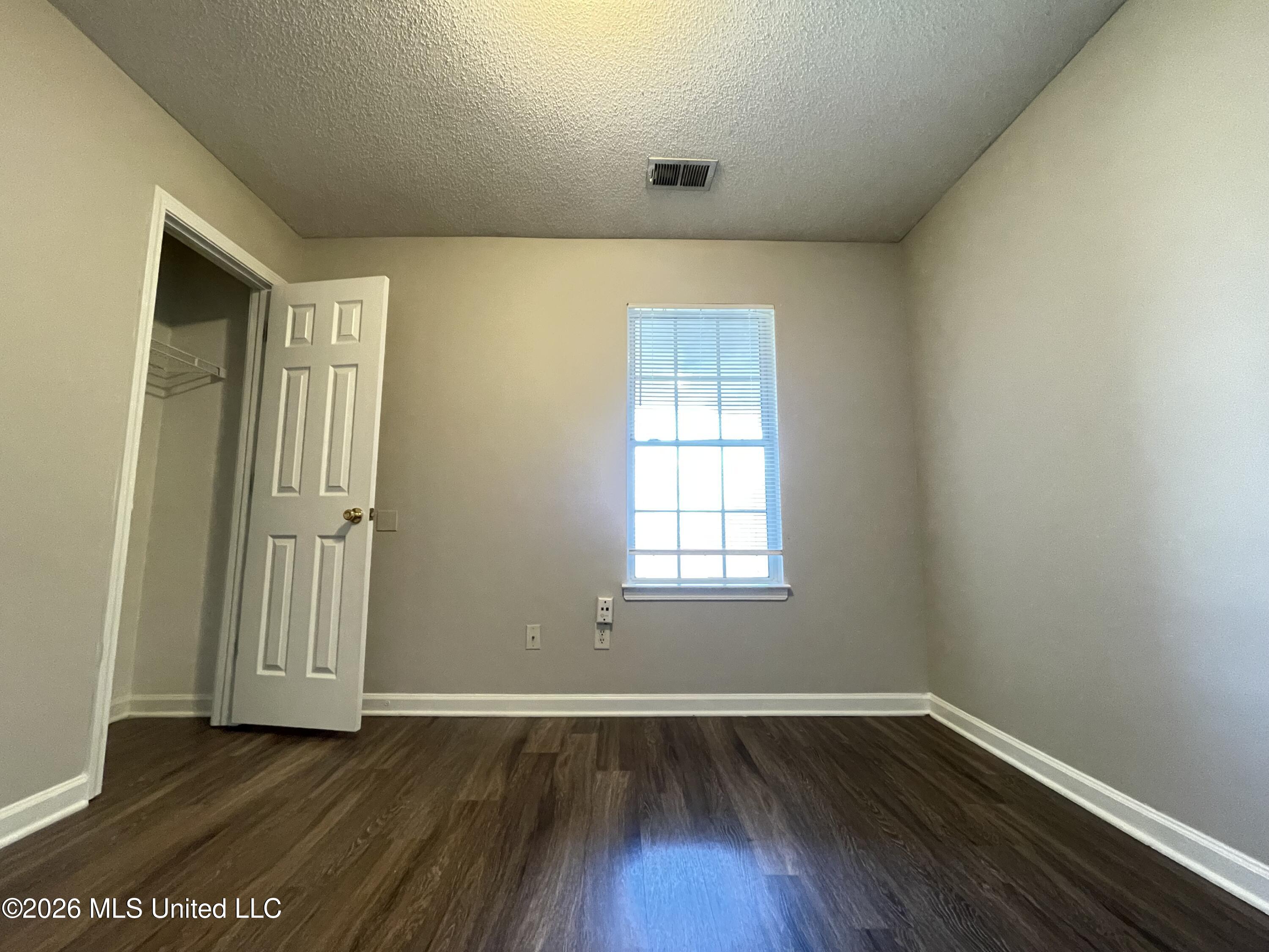 7226 Santa Fe Loop Property Photo 7