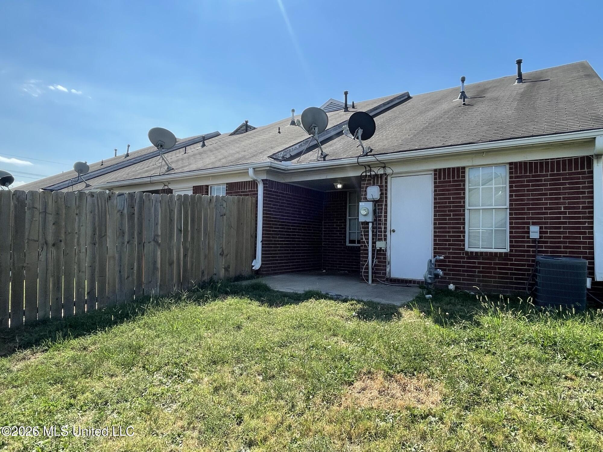 7226 Santa Fe Loop Property Photo 11