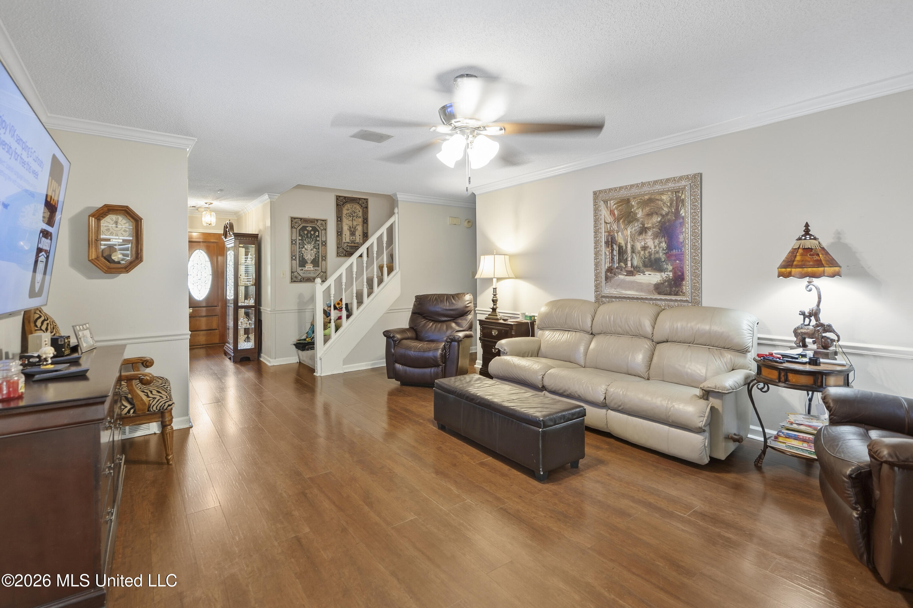 2075 Macintosh Drive Property Photo 5