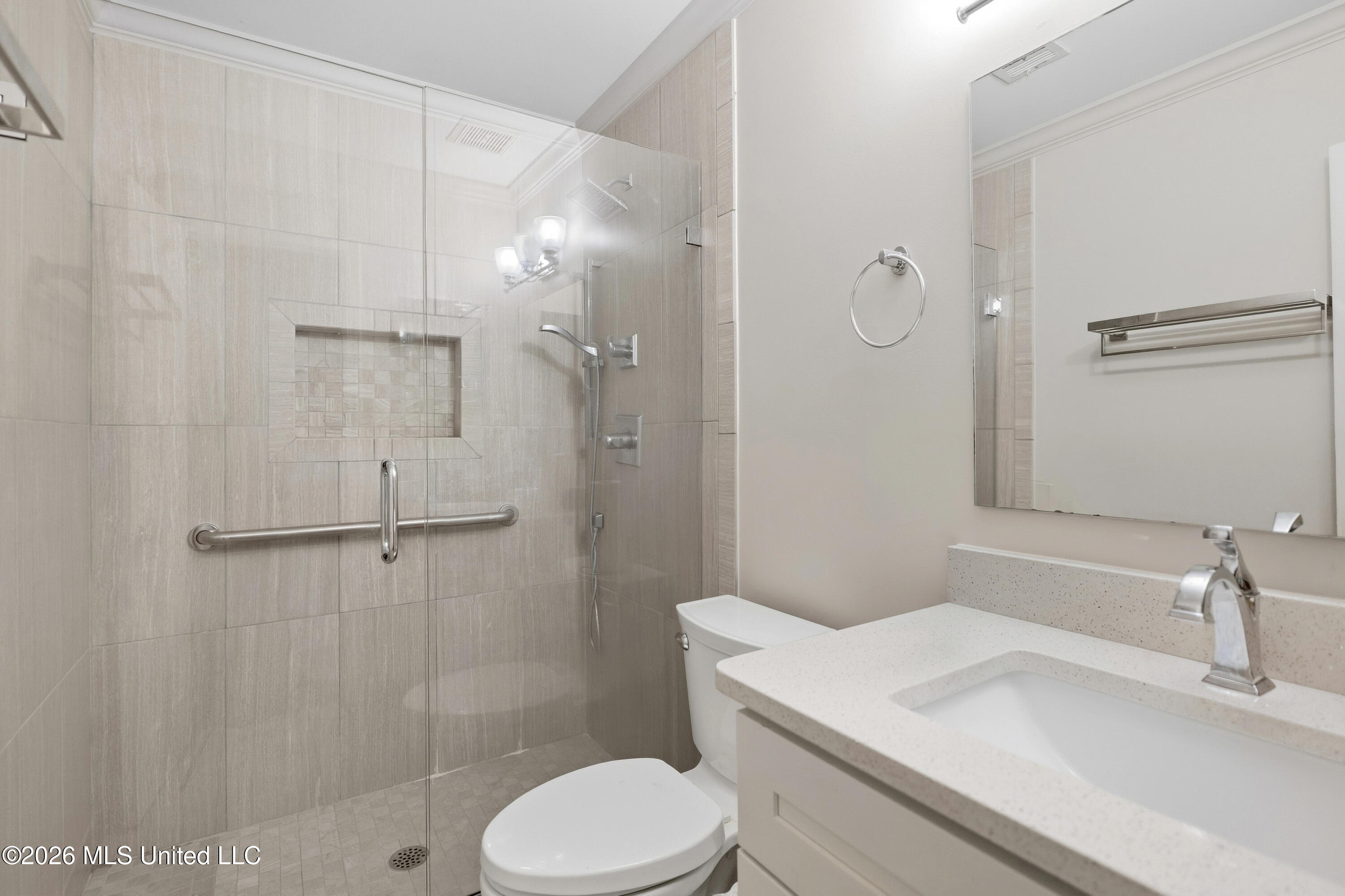 2075 Macintosh Drive Property Photo 17