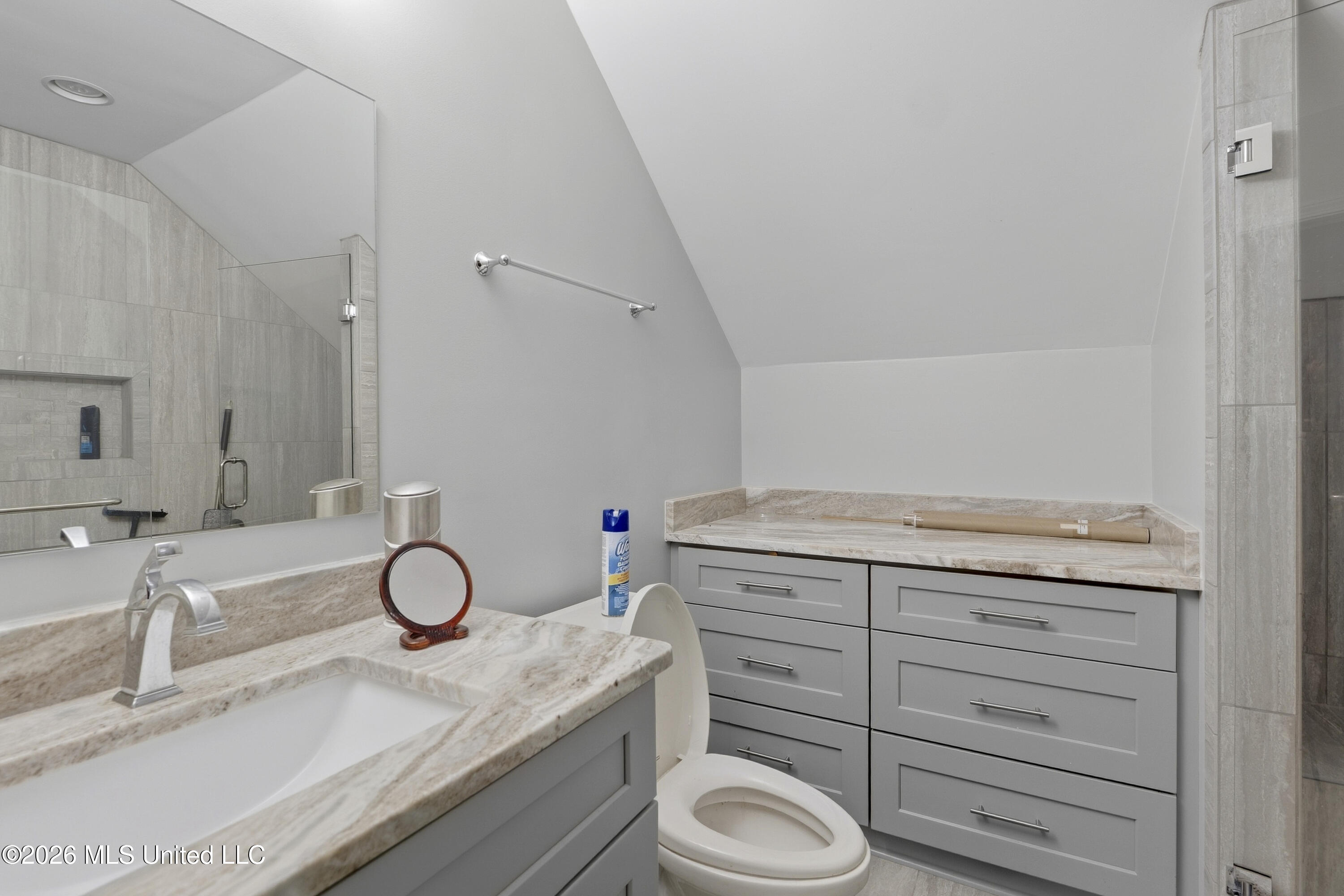 2075 Macintosh Drive Property Photo 21