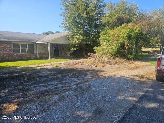 901 Verona Street Property Photo 1