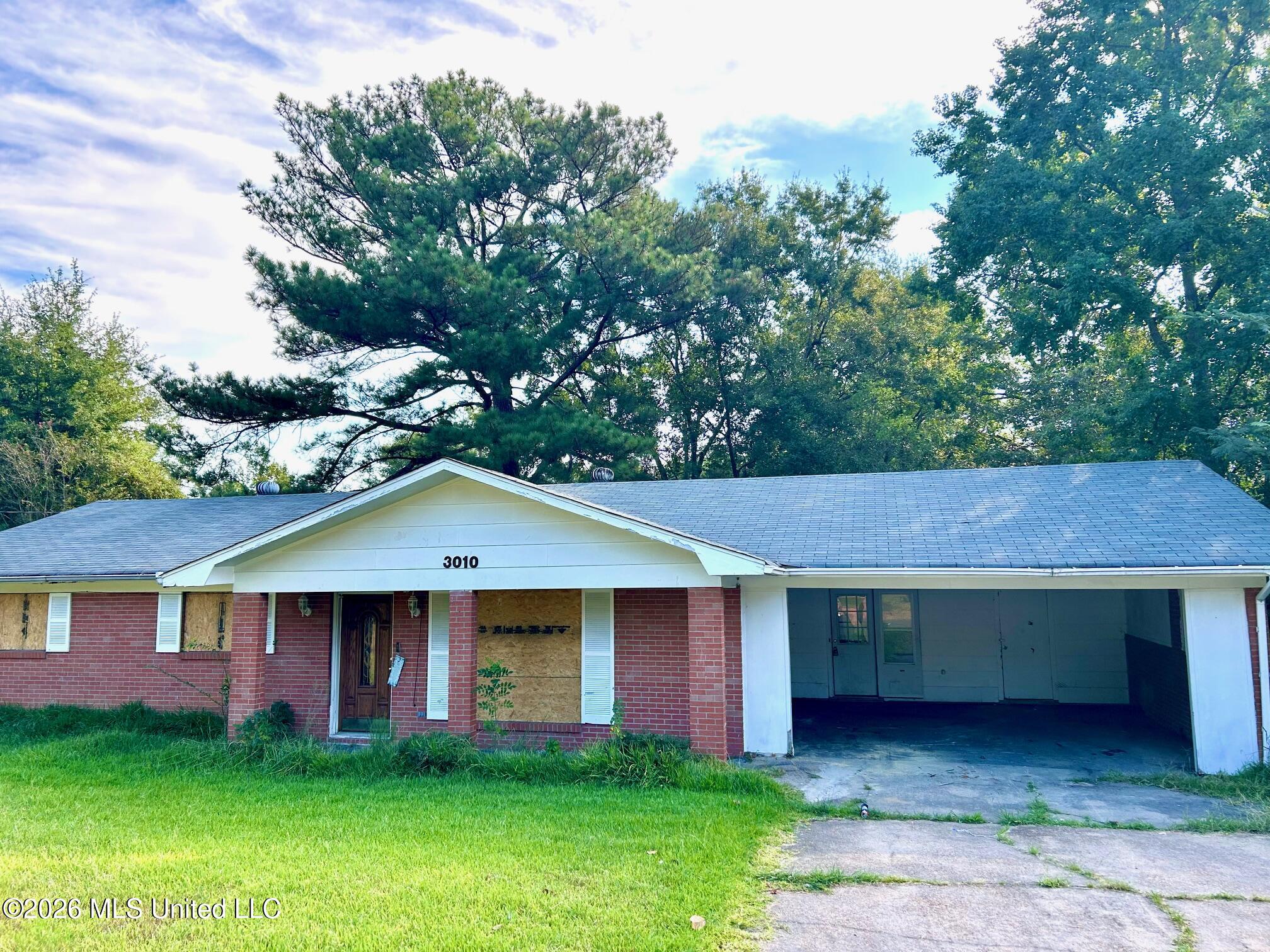 3010 Suncrest Drive Property Photo 1