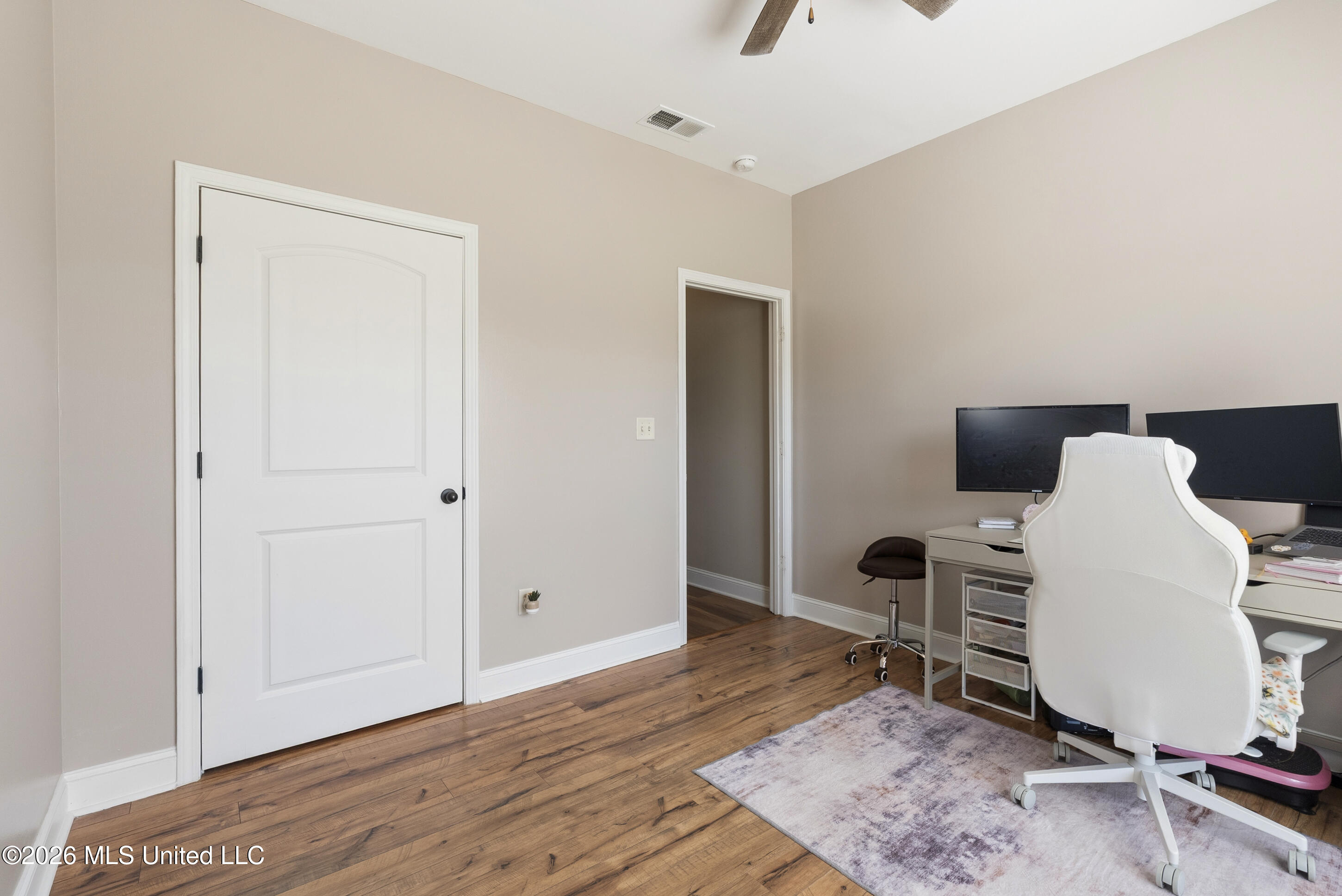 903 Falcon Street Property Photo 25