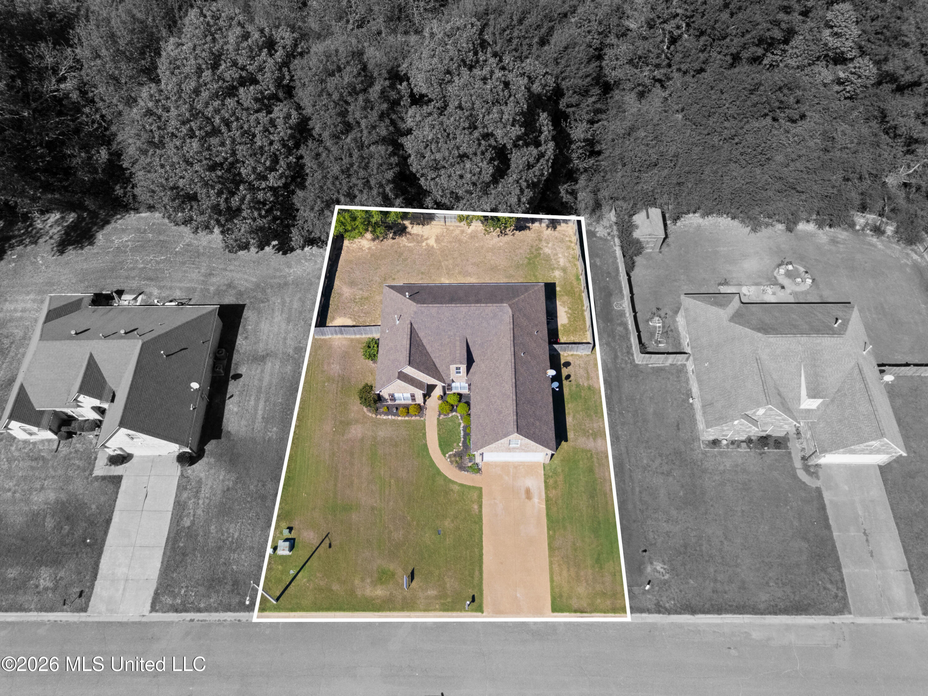 903 Falcon Street Property Photo 30