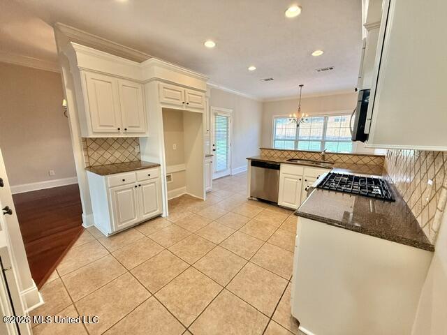 605 Calistoga Drive Property Photo 14